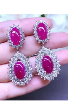 AIG Certified 19.00 Carats Burma Rubies  6.40 Ct Diamonds 18k Gold Earrings