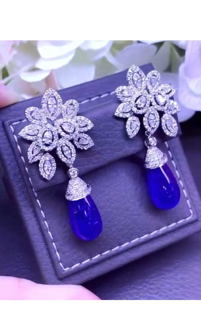 Cabochon Amazing 34, 18 Carats of Tanzanites and Diamonds on Earrings For Sale