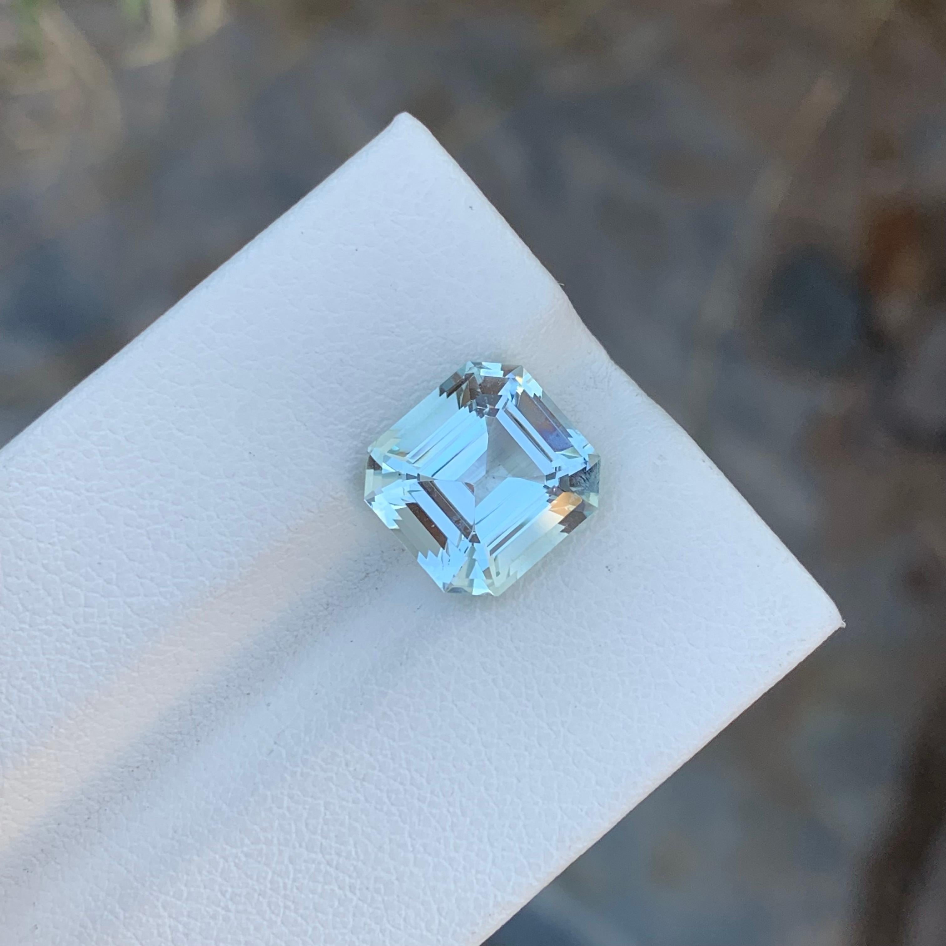 Amazing 4.15 Carats Natural Loose Unheated Aquamarine Asscher Cut Gem For Ring  In New Condition For Sale In Peshawar, PK