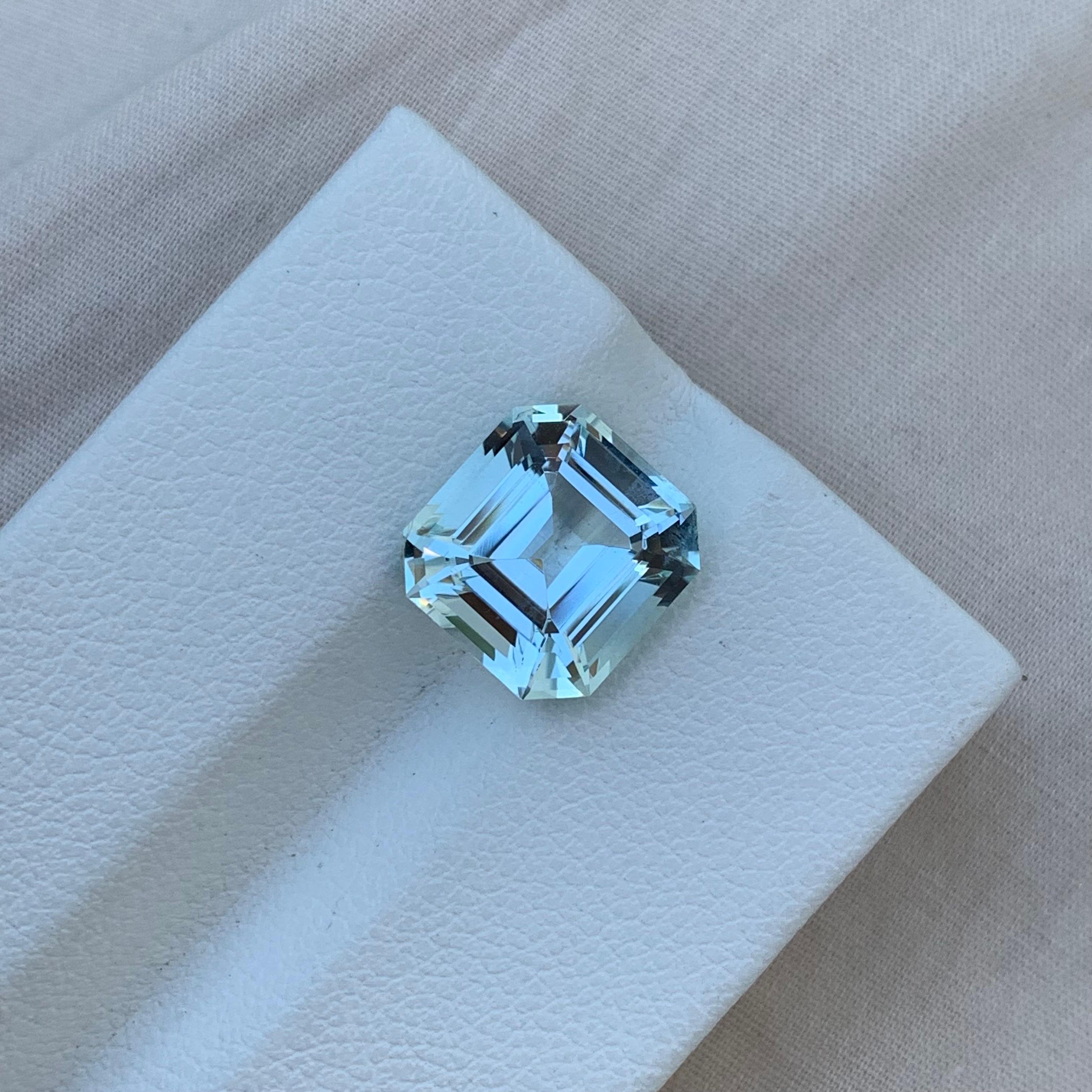 Amazing 4.15 Carats Natural Loose Unheated Aquamarine Asscher Cut Gem For Ring  For Sale 1