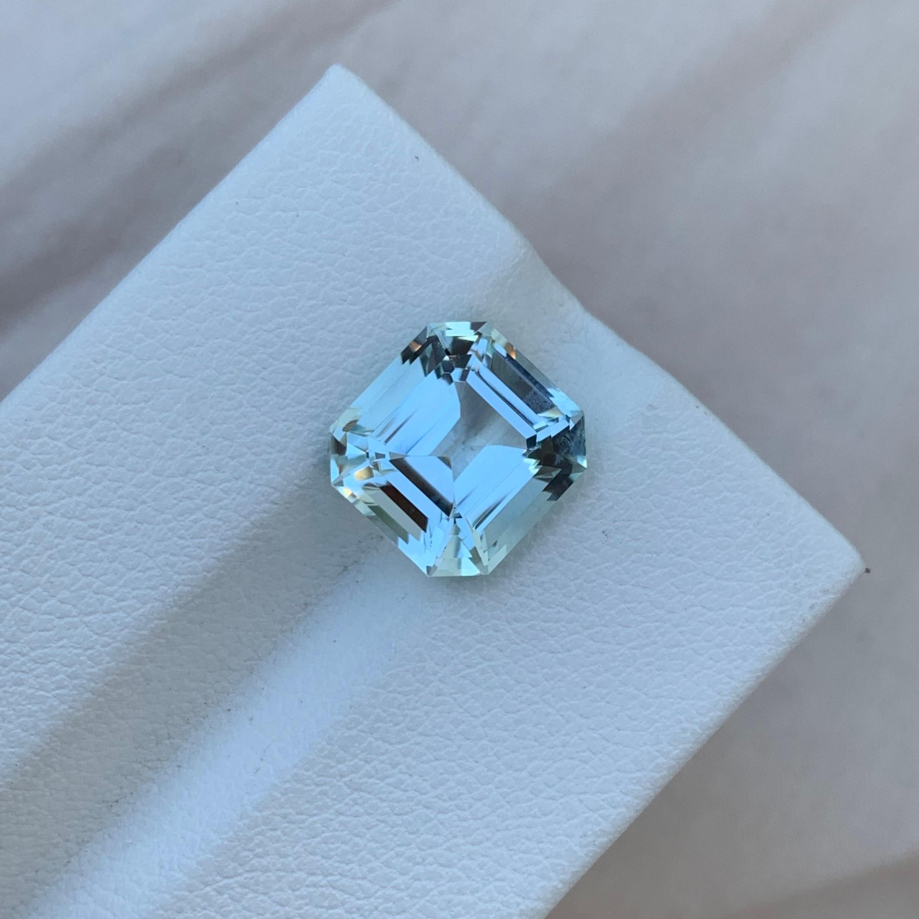 Amazing 4.15 Carats Natural Loose Unheated Aquamarine Asscher Cut Gem For Ring  For Sale 2
