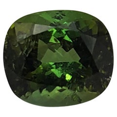 Magnifique tourmaline vert pomme taille coussin de 4,21 carats 