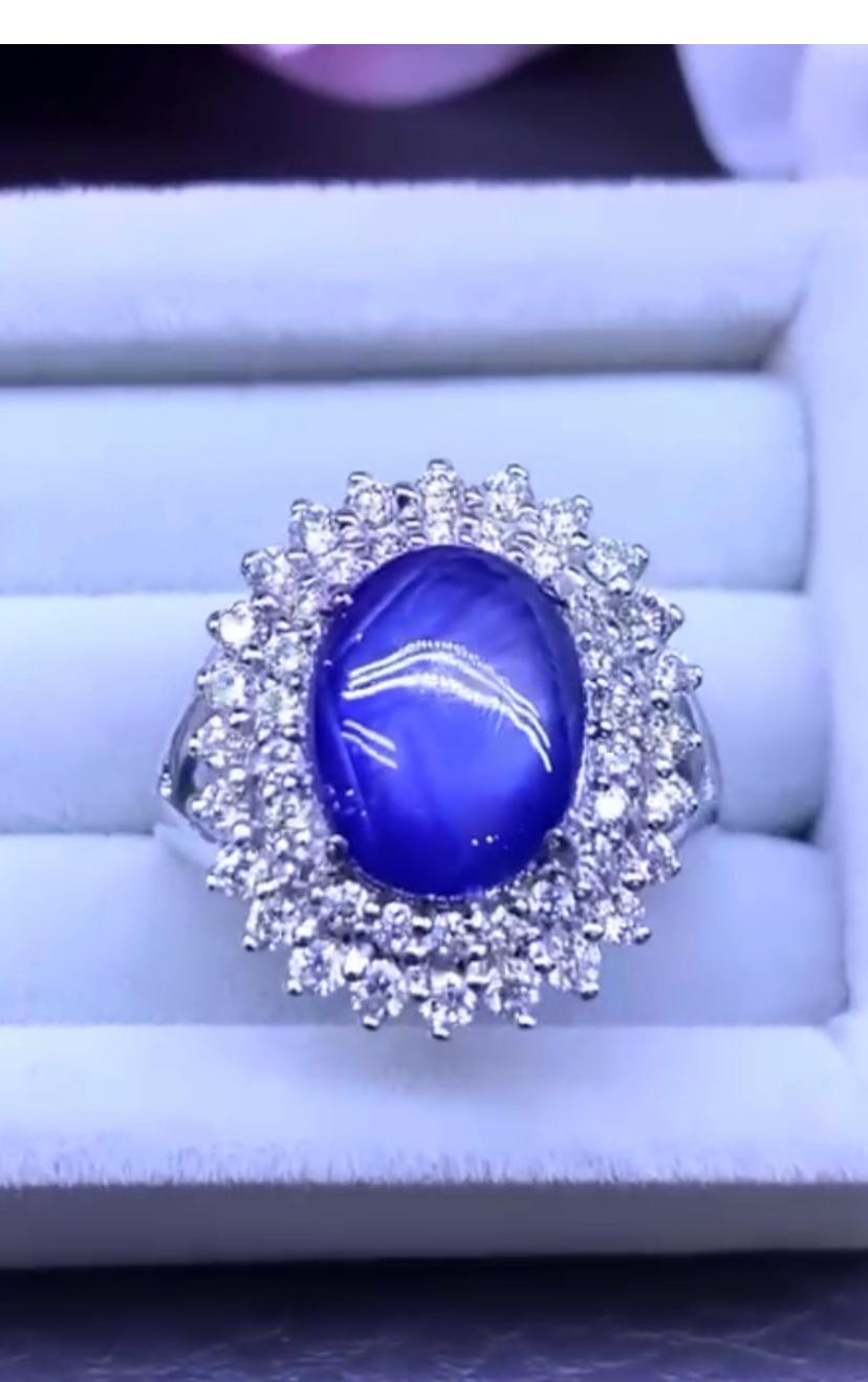 Oval Cut Amazing 4.55 Carats of Untreated Ceylon Sapphire and Diamonds on Ring 
