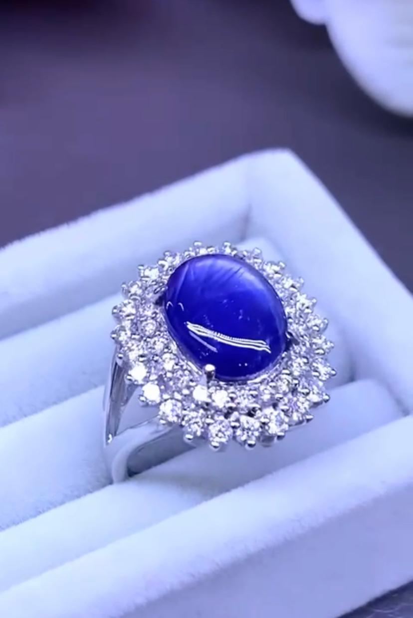 Women's Amazing 4.55 Carats of Untreated Ceylon Sapphire and Diamonds on Ring 