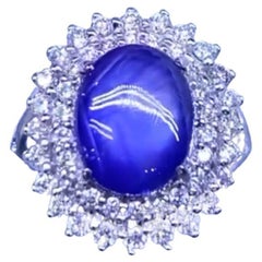 Amazing 4.55 Carats of Untreated Ceylon Sapphire and Diamonds on Ring 