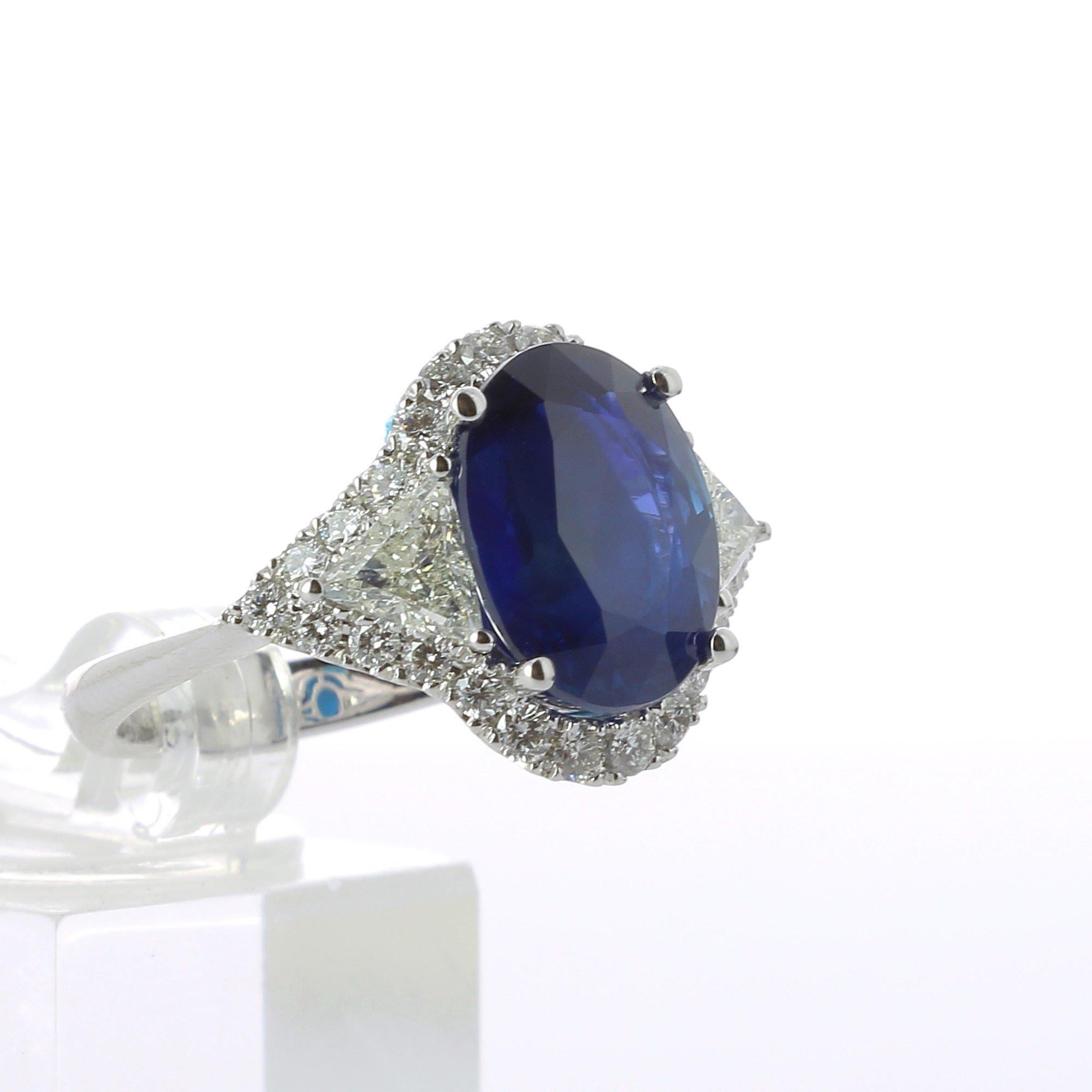 Amazing 5.29 Carat Oval Sapphire and Diamond Cocktail Ring 18 Karat White Gold 1