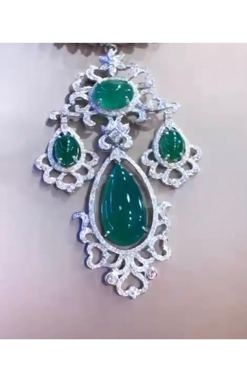 Amazing 54.11 Carats of Emeralds and Diamonds on Pendant/Brooch For Sale 2