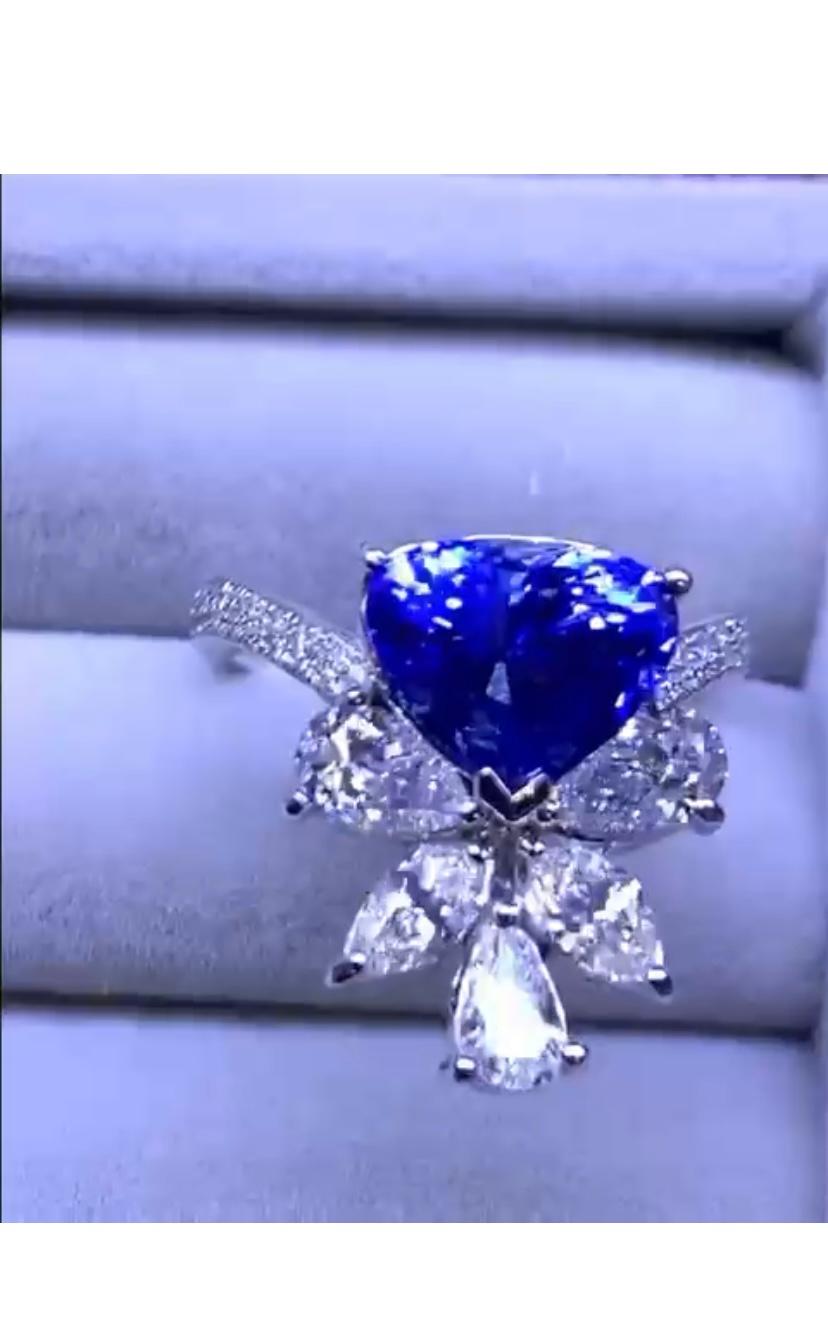 Women's Amazing 5.92 Carats of Heart Cut Ceylon Sapphire and Diamonds on Ring