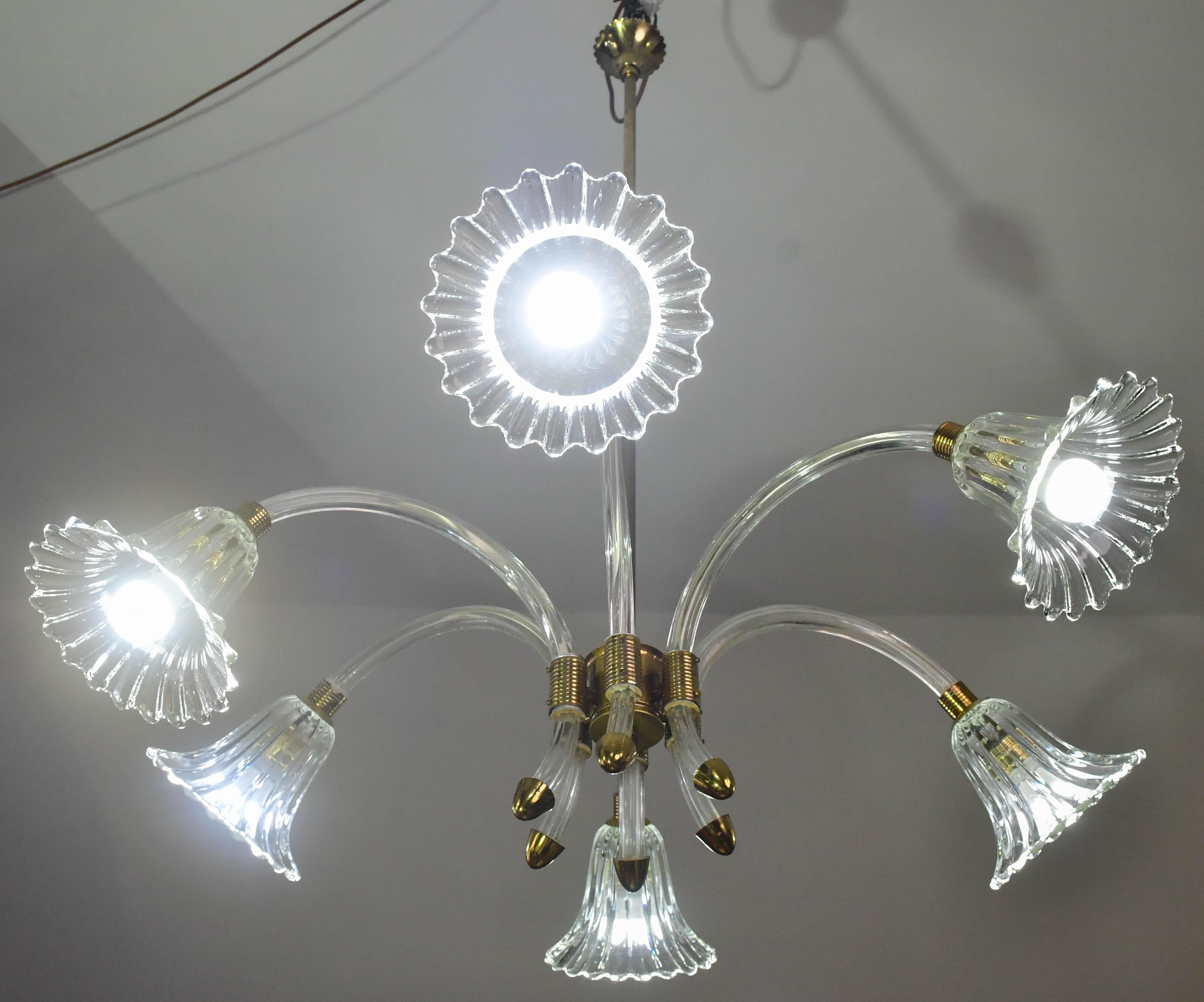 Incredibile lampadario a 6 luci Art Deco in vetro di Murano e ottone cromato di Barovier in vendita 1