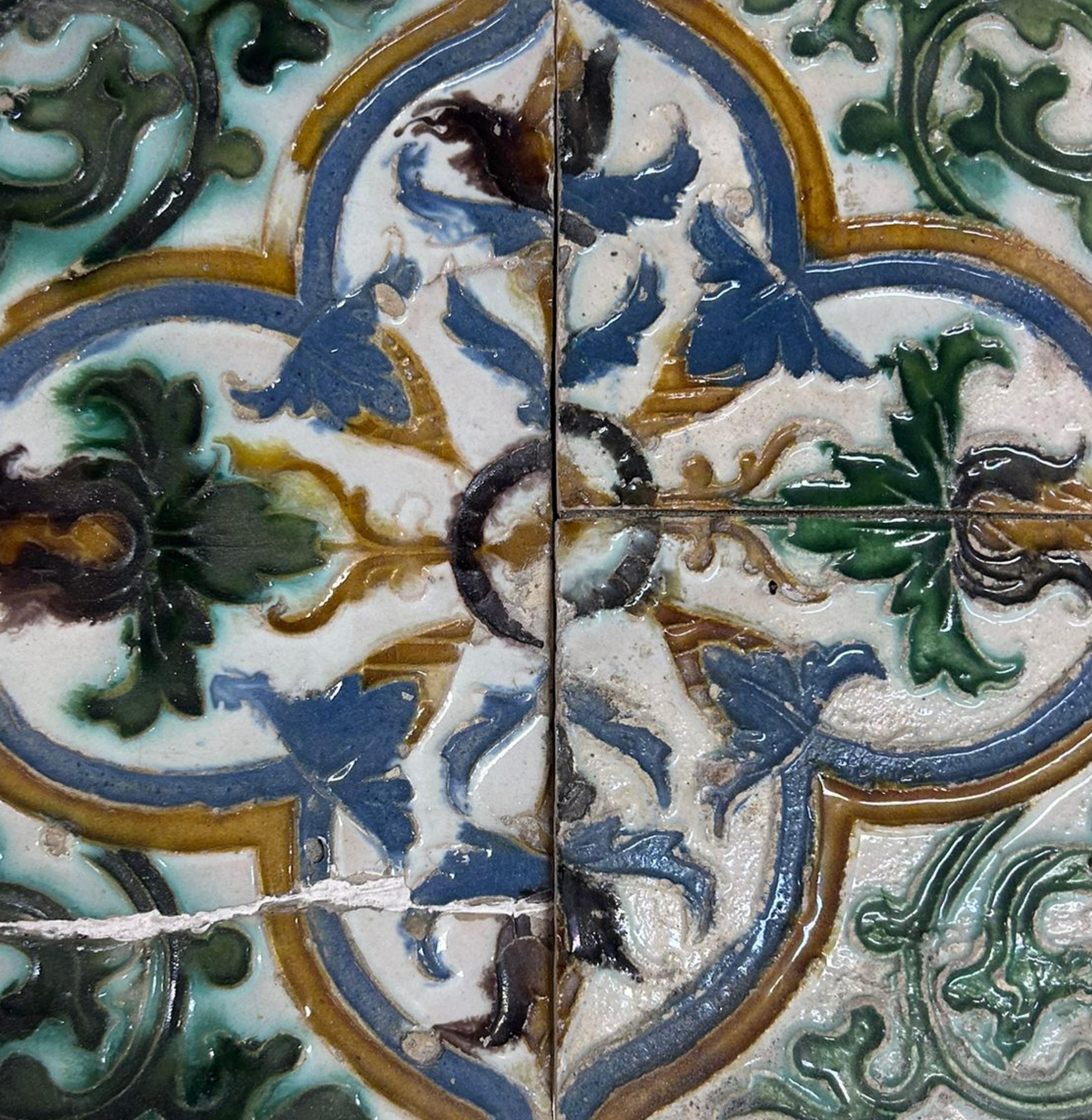 Erstaunliche und seltene Tafel aus dem 16.  Maurische Komposition im Zustand „Gut“ im Angebot in Madrid, ES
