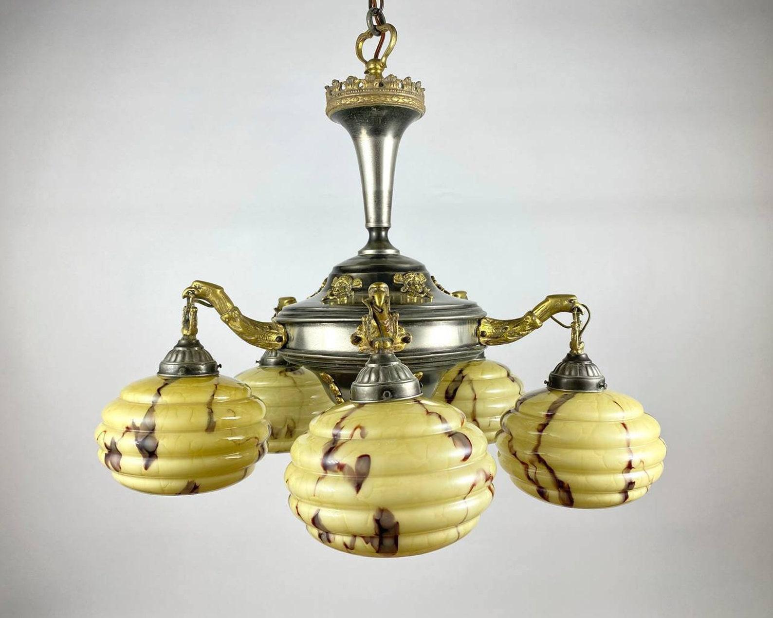 pendule ancienne avec chandeliers