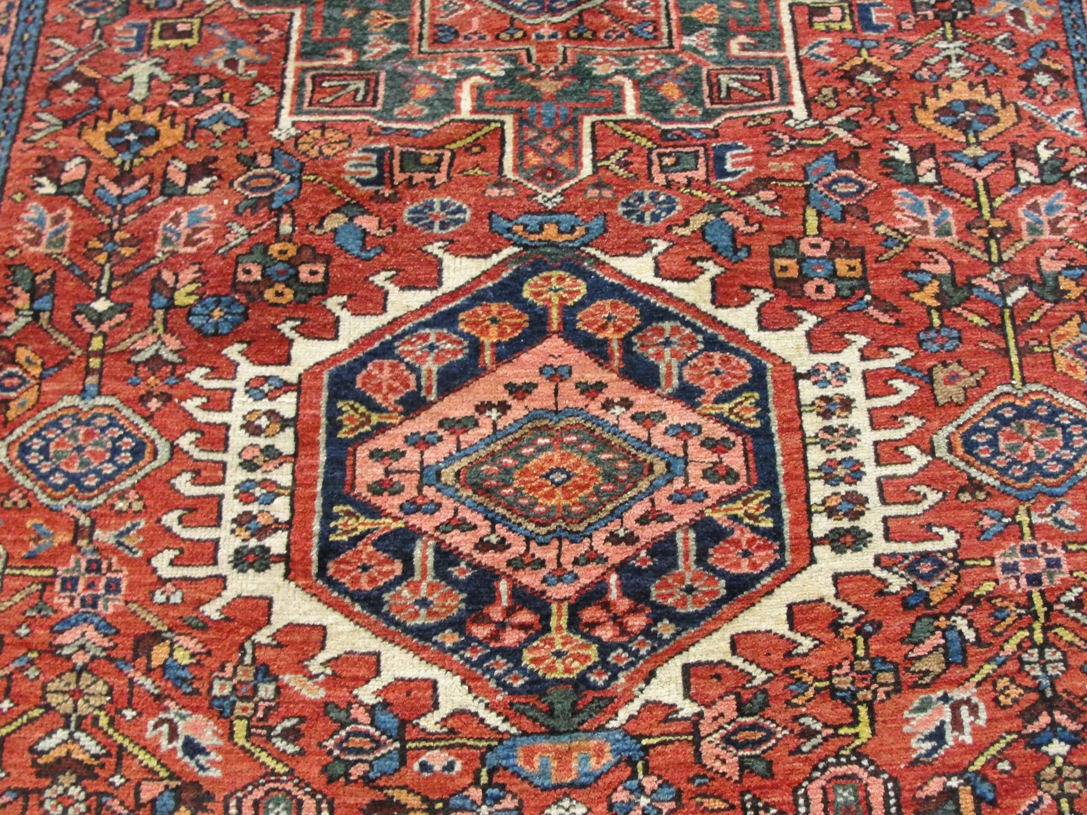 Wool Antique Persian Karajah/Heriz/Serapi Rug, 4'10