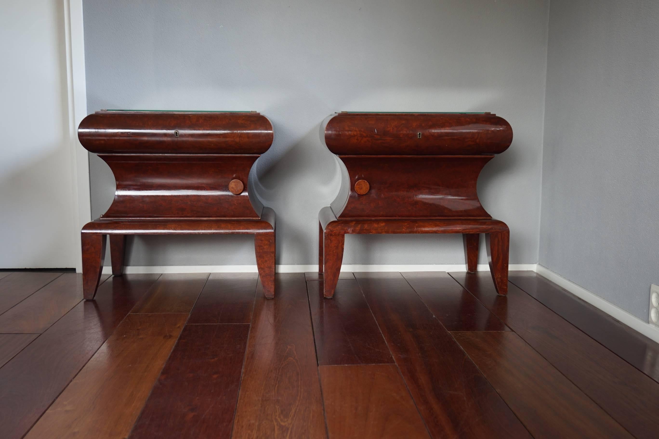 European Stunning Art Deco Burl Walnut Nightstands / Bedside tables w. Porcelain Interior