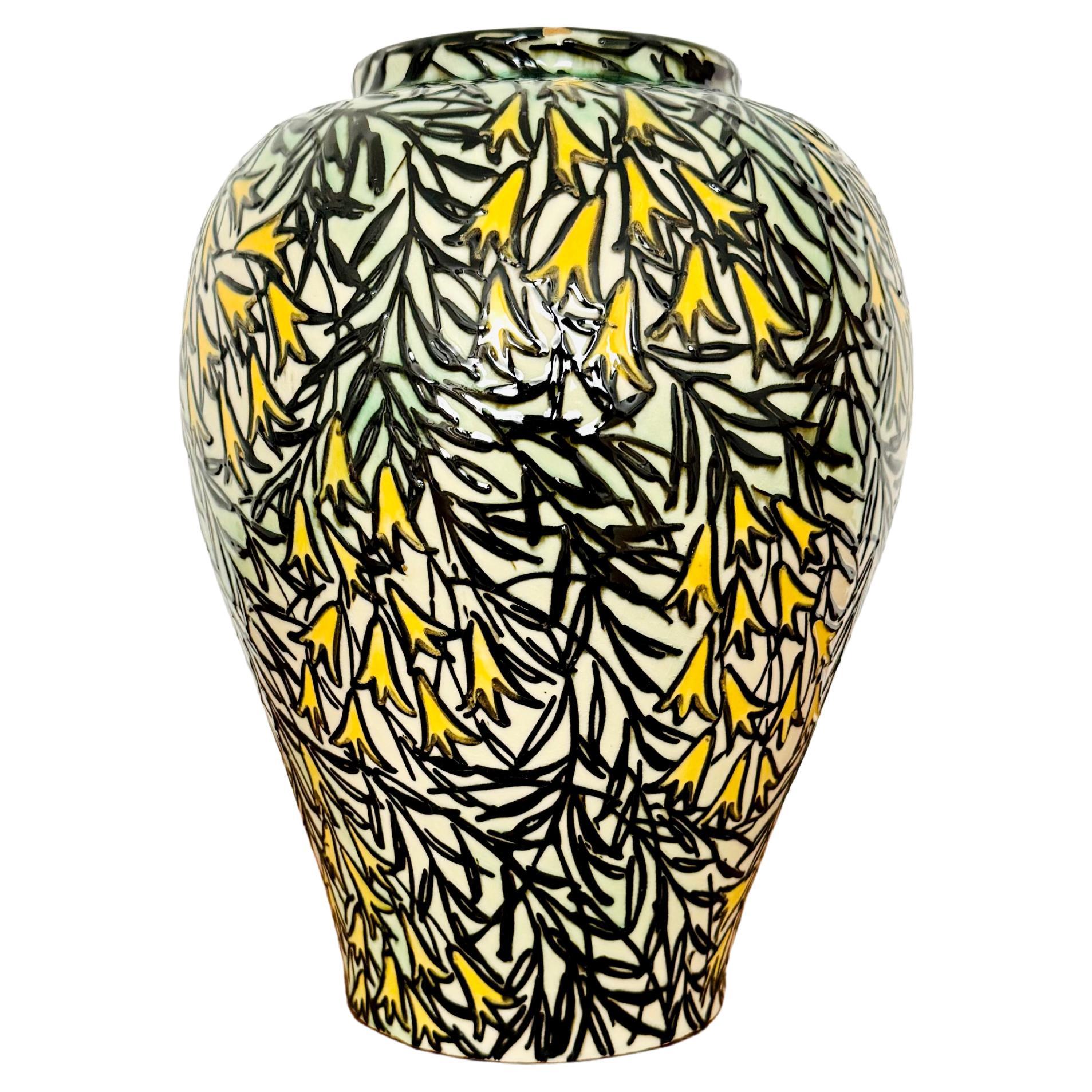 Außergewöhnliche Art-Déco-Keramikvase von Professor Max Laeuger im Angebot