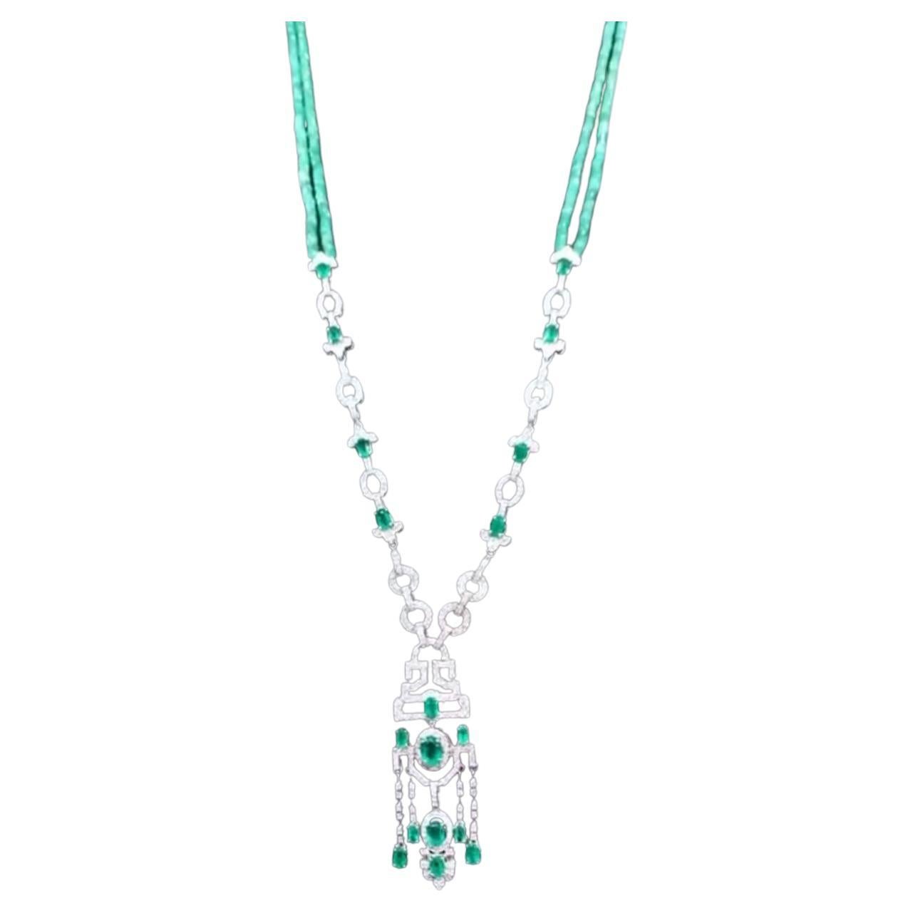 Amazing Art Deco Design with 15.65 Carats of Emeralds and Diamonds on Necklace For Sale