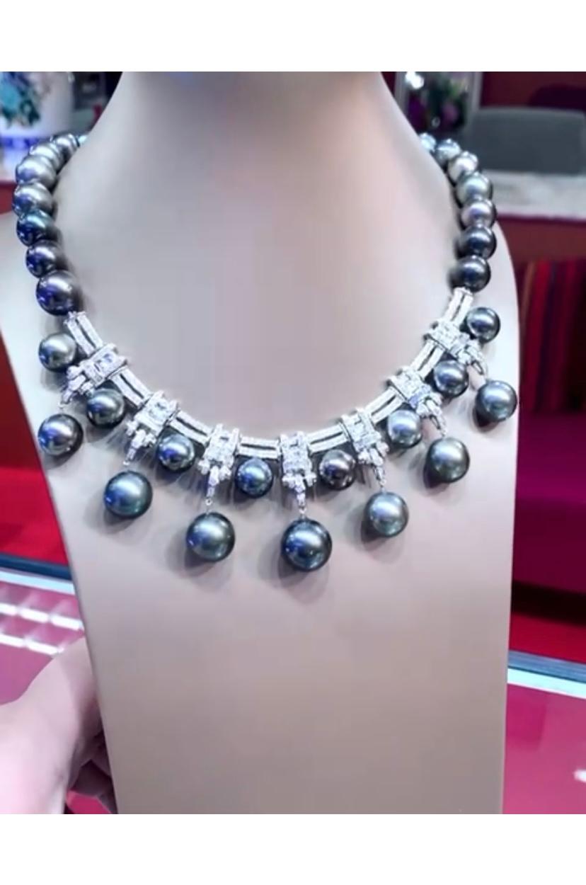 Außergewöhnliche Tahiti-Perlen und Diamanten im Art-déco-Stil auf Perlen in Gold im Zustand „Neu“ im Angebot in Massafra, IT