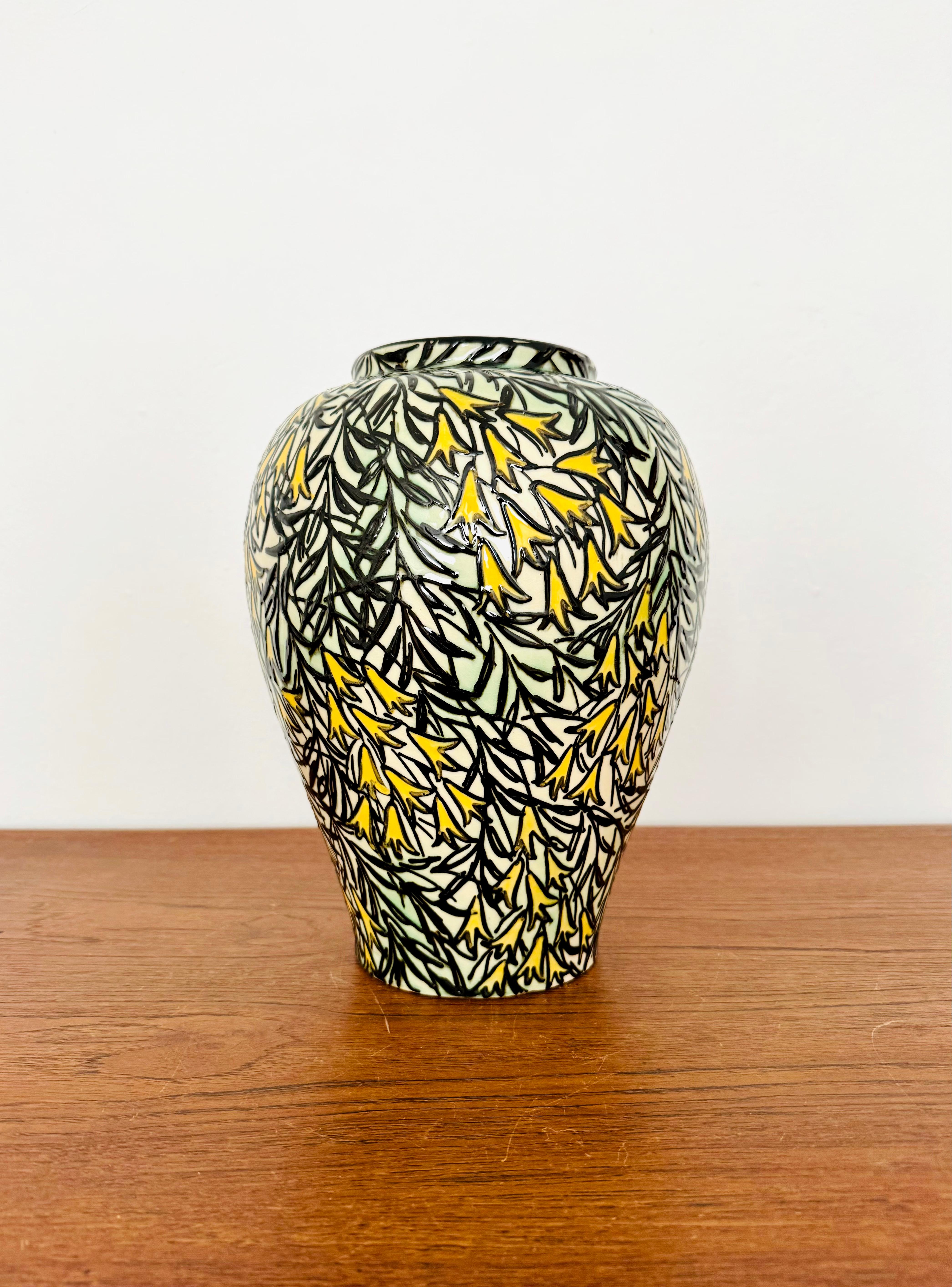 Début du 20ème siècle Incroyable vase en céramique Art déco du professeur Max Laeuger en vente