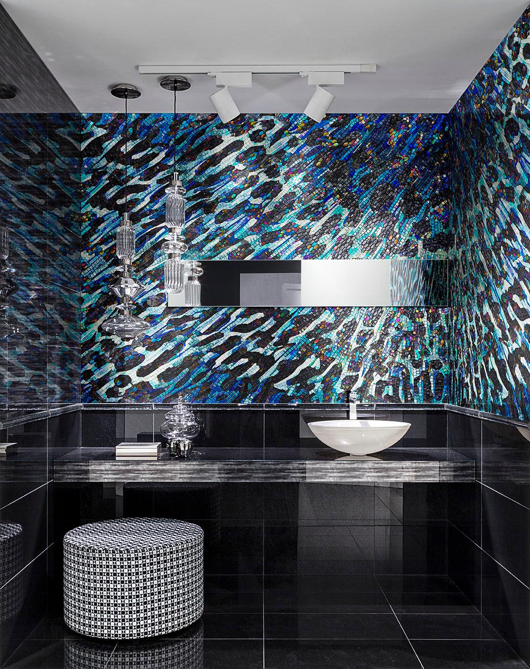 Amazing Bathrooms Glass Décor for Walls and Floors Customizable For Sale 6