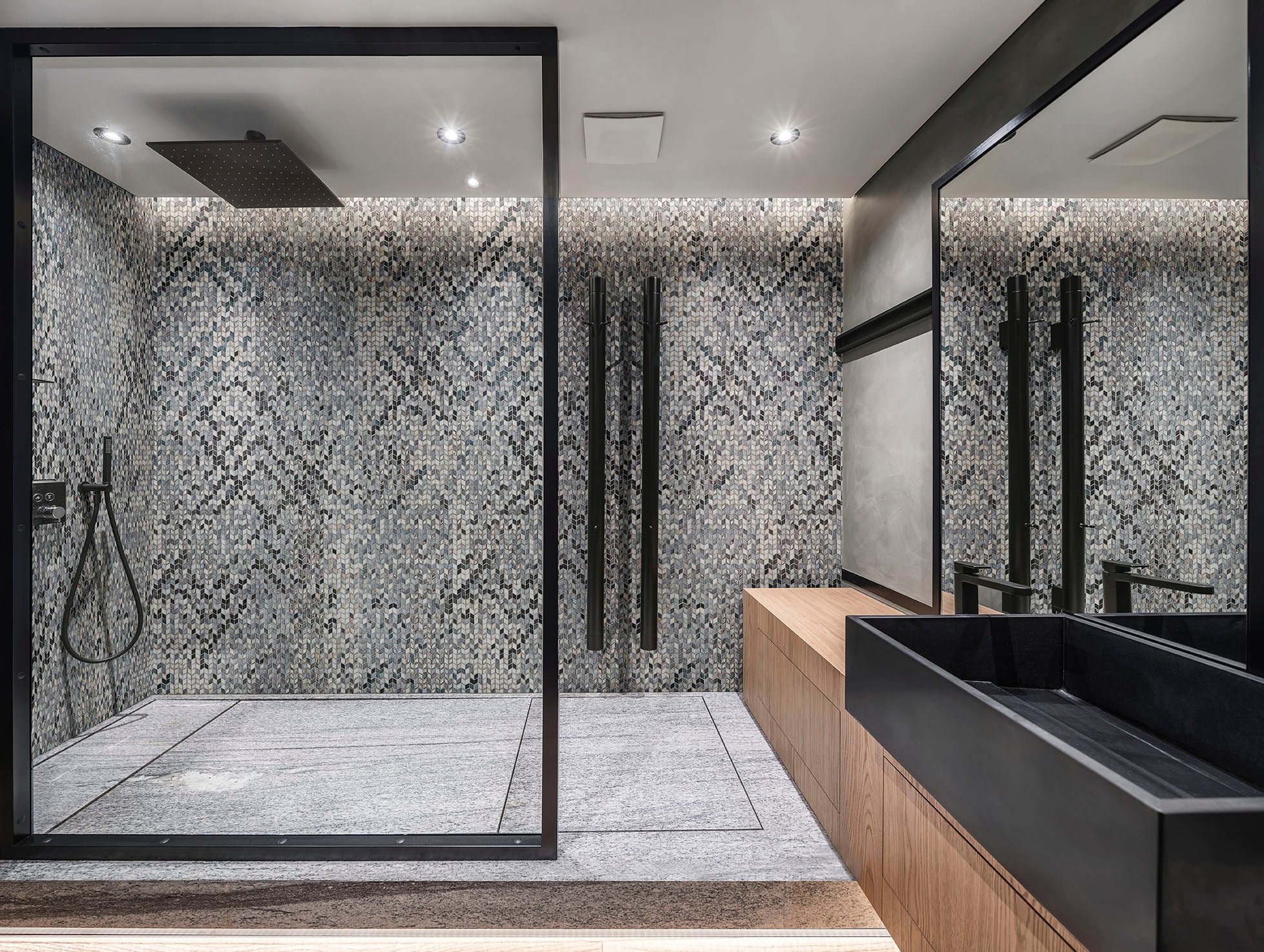 Amazing Bathrooms Glass Décor for Walls and Floors Customizable For Sale