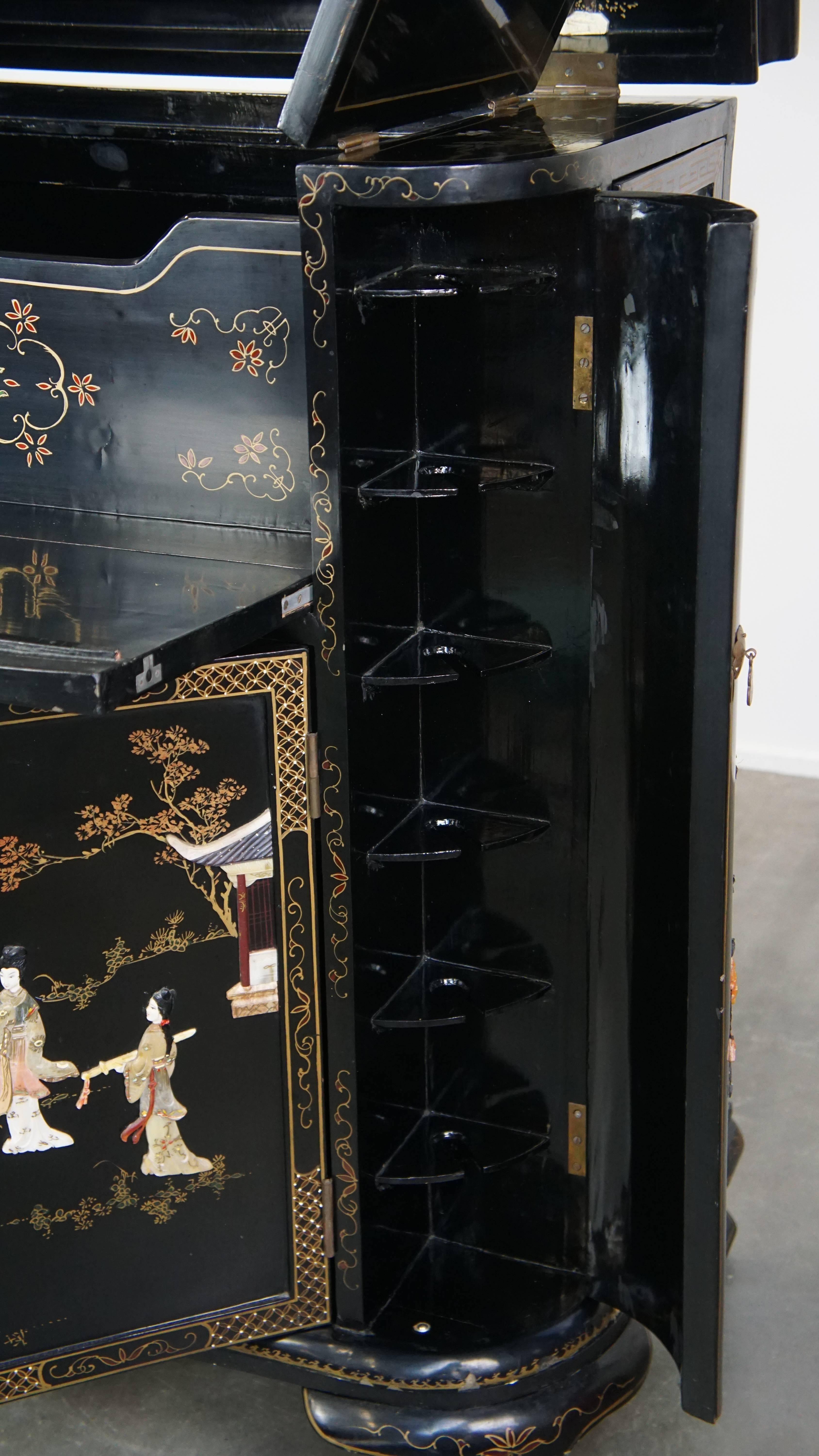 Asombroso Armario para Bebidas/Bar Chino Vintage Negro con Figuras Elegantes 7