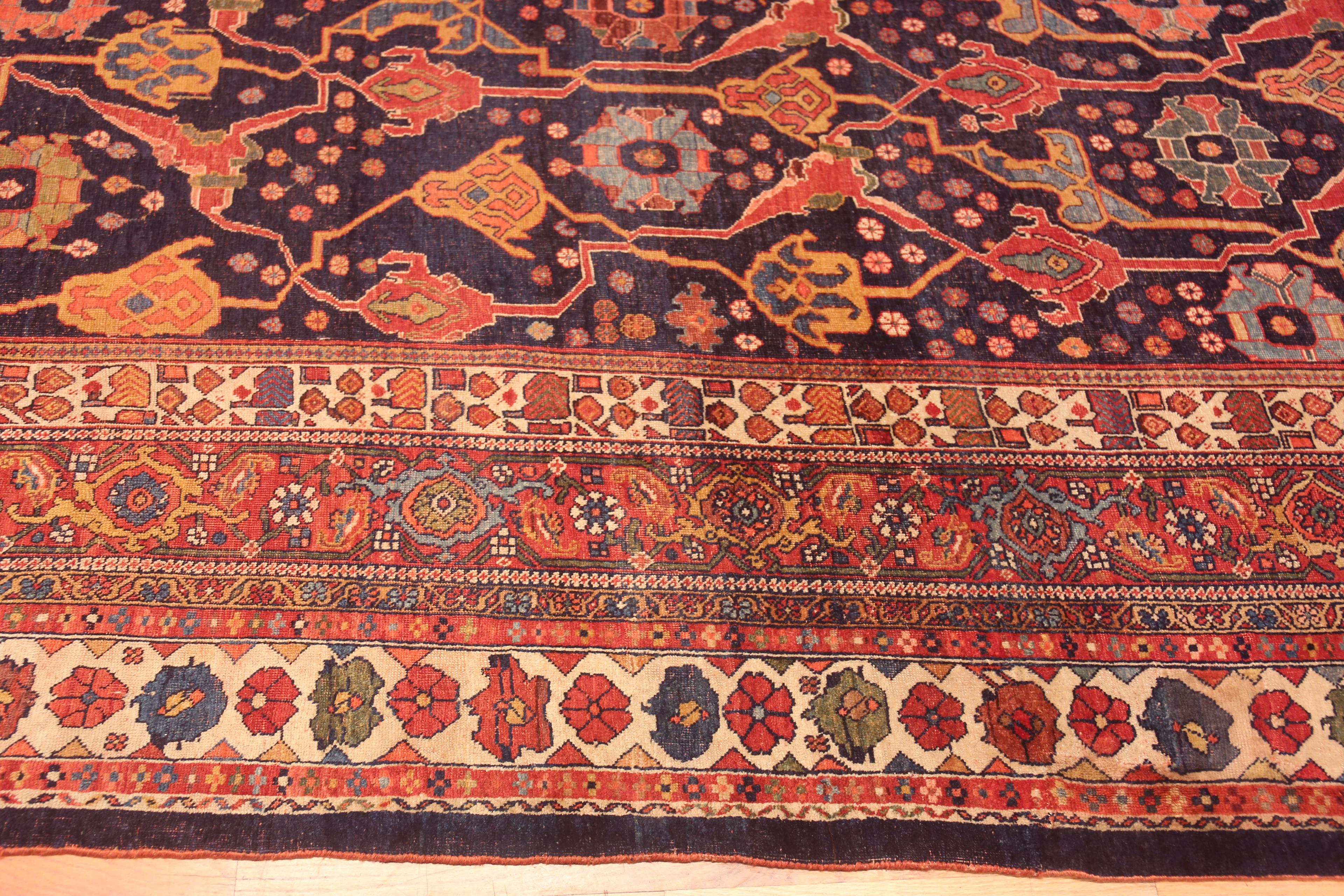 Tribal Superbe tapis persan ancien Bidjar à fond bleu 11'10