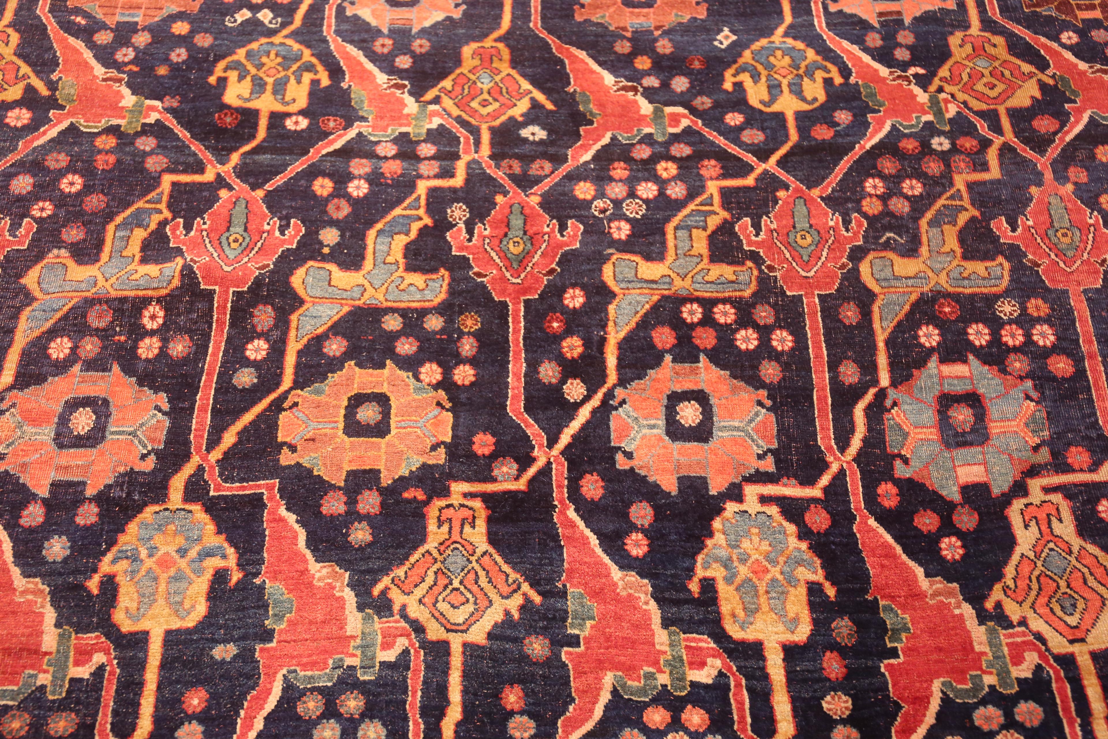 Noué à la main Superbe tapis persan ancien Bidjar à fond bleu 11'10