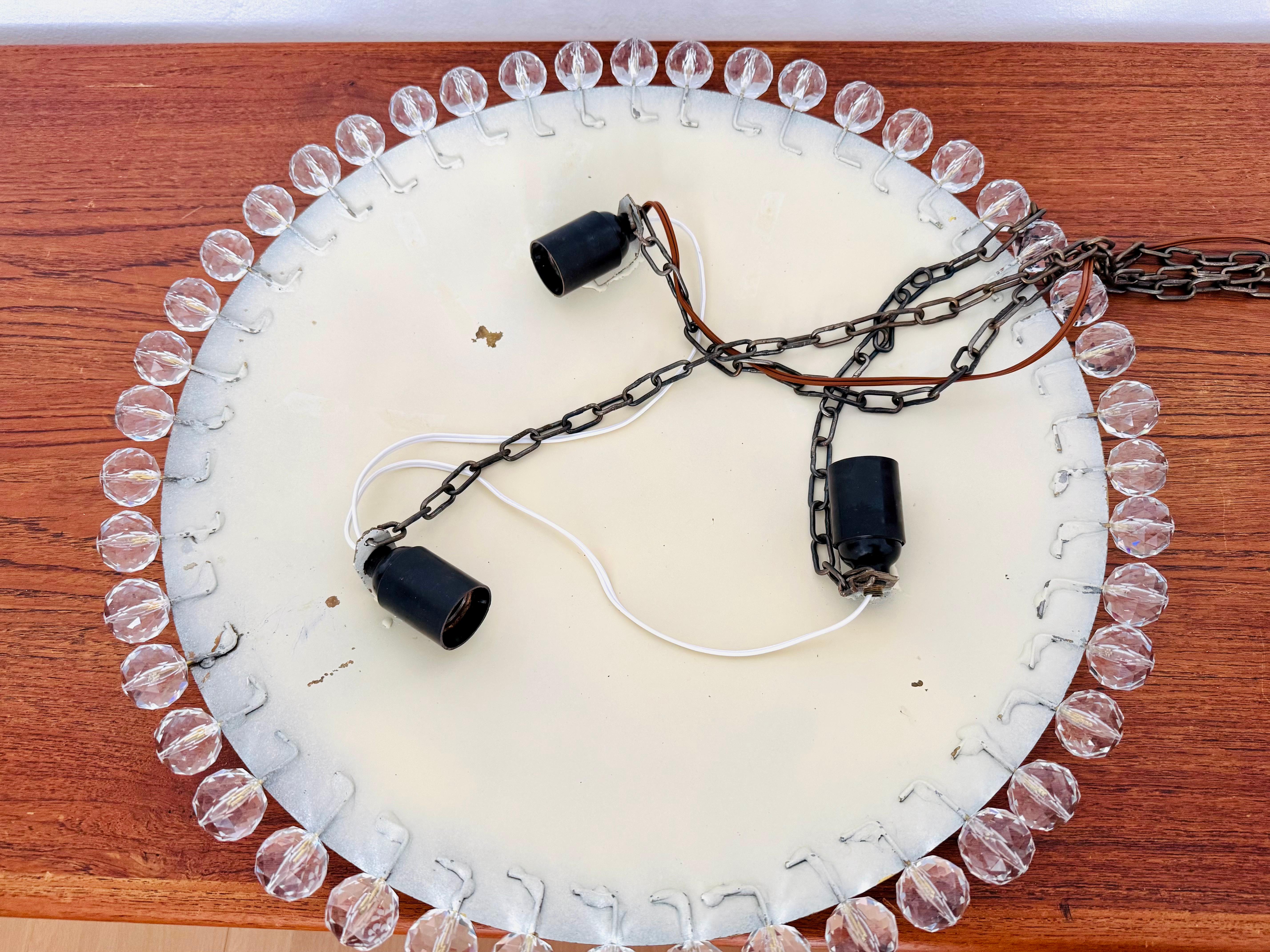 Incredibile lampada a sospensione in ottone con cristalli di Bakalowits in vendita 7