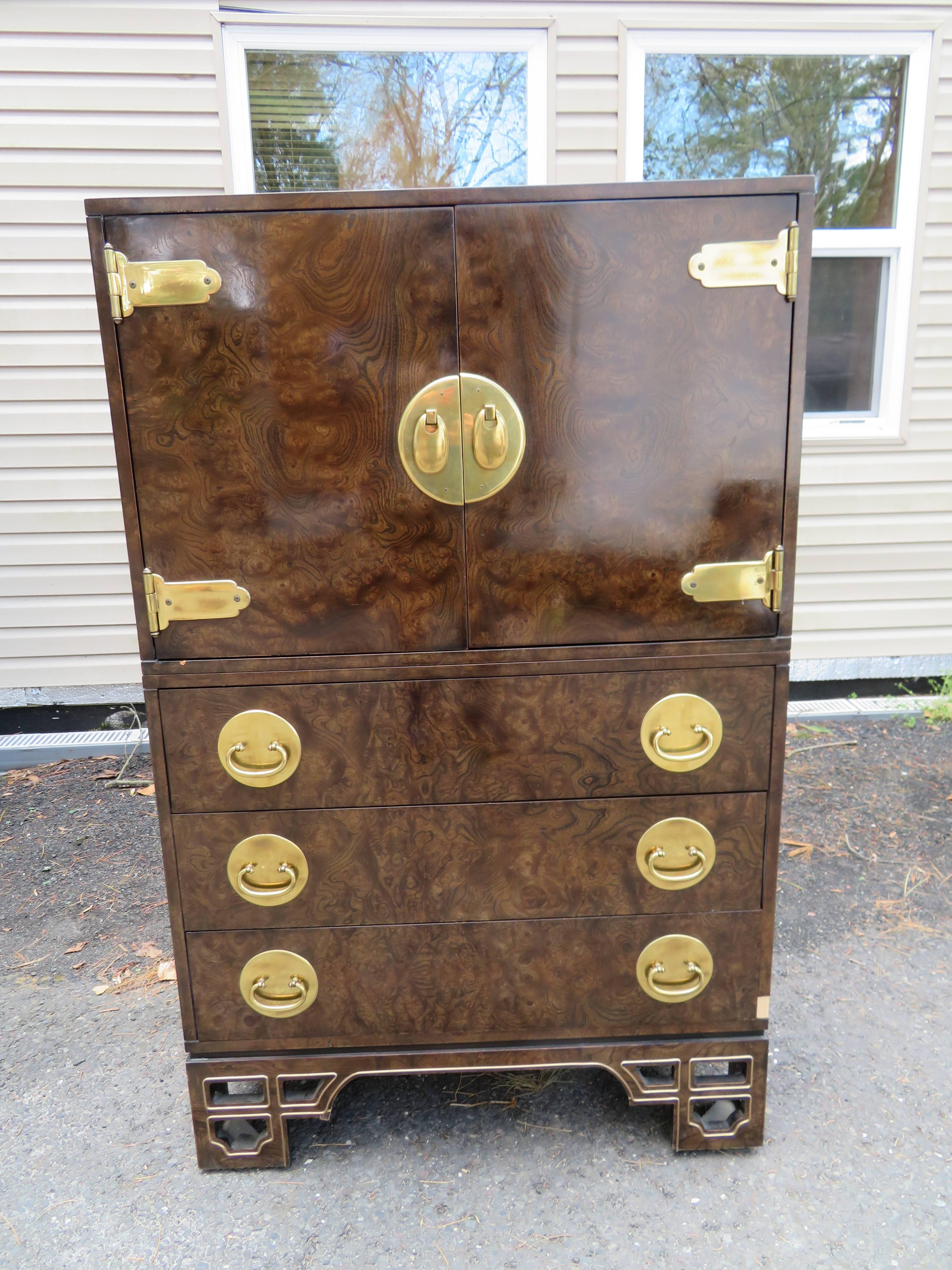 Amazing Burled Amboyna Brass Three-Piece Mastercraft Credenza Buffet Chinoiserie For Sale 10