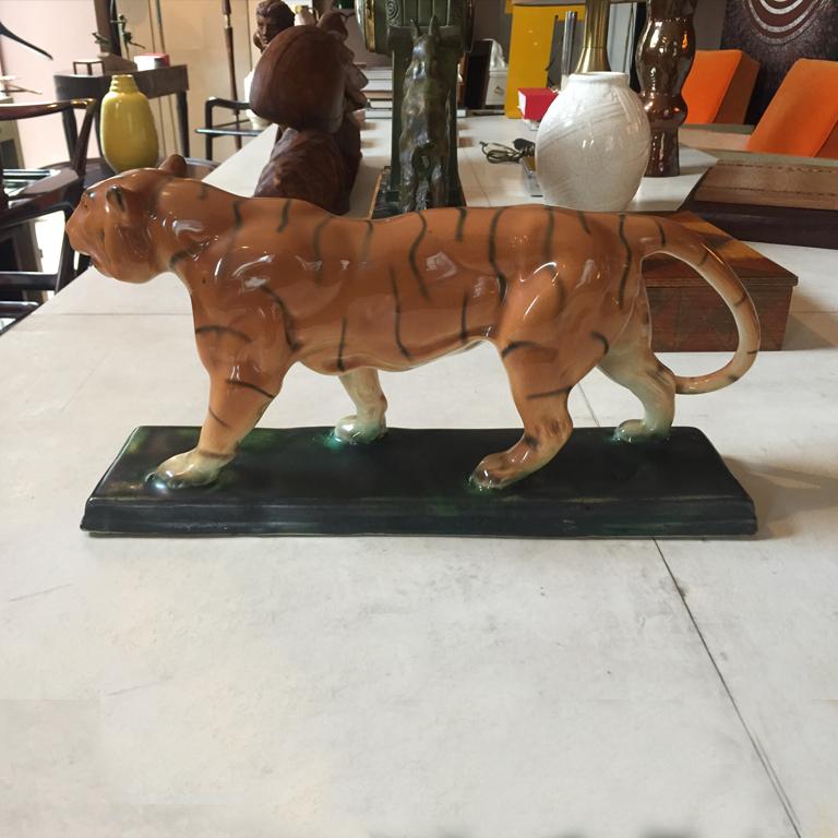 Amazing ceramic French Tiger sculpture, 1940
In excellent condition.