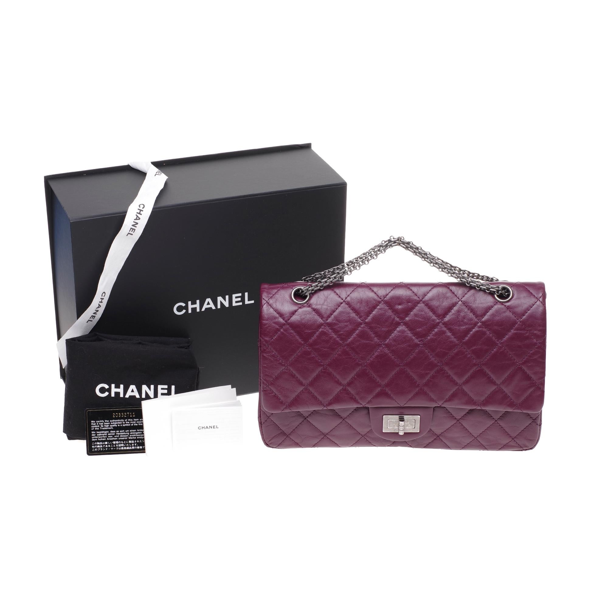 Amazing Chanel 2.55 Reissue handbag in plum quilted leather 8