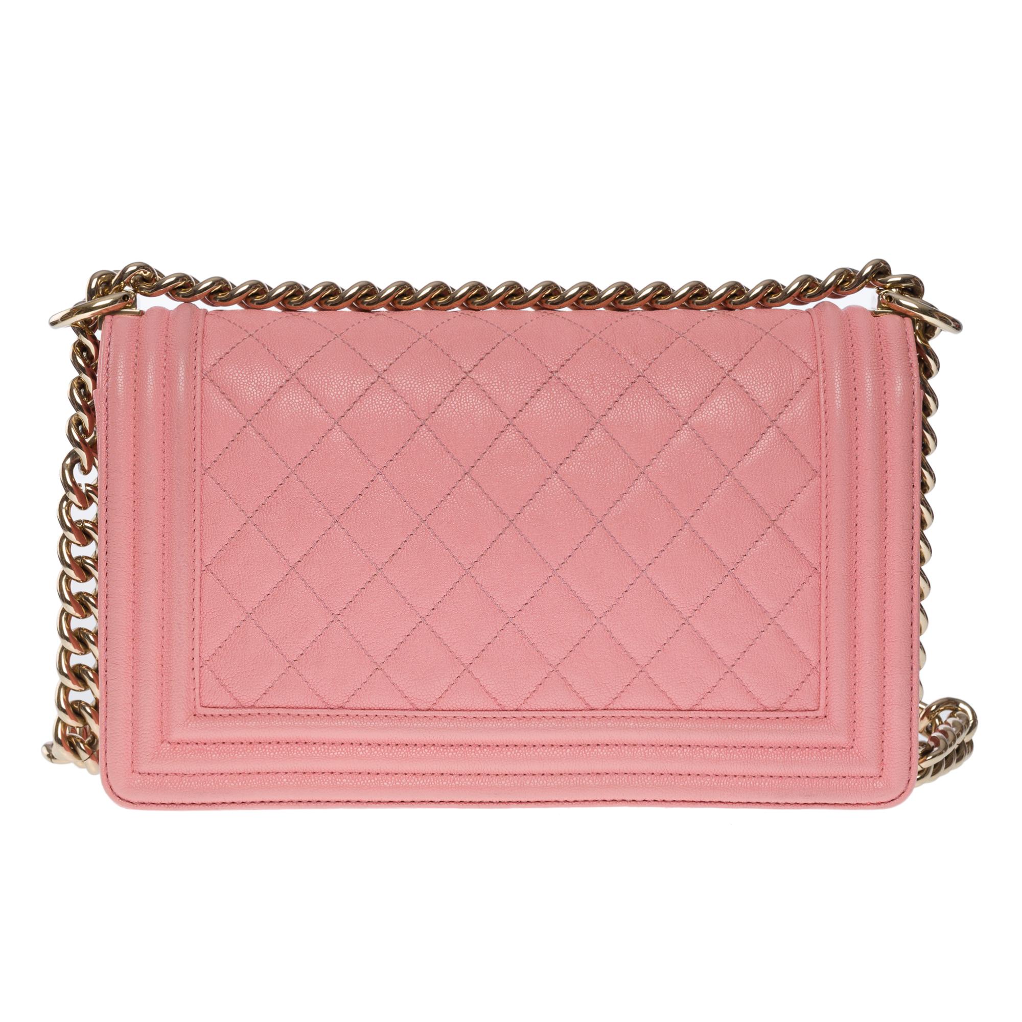 Amazing Chanel Boy Old medium shoulder bag in Pink caviar quilted leather, SHW In Good Condition In Paris, IDF