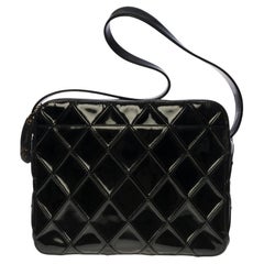 Amazing Chanel Camera in black patent quilted leather, SHW