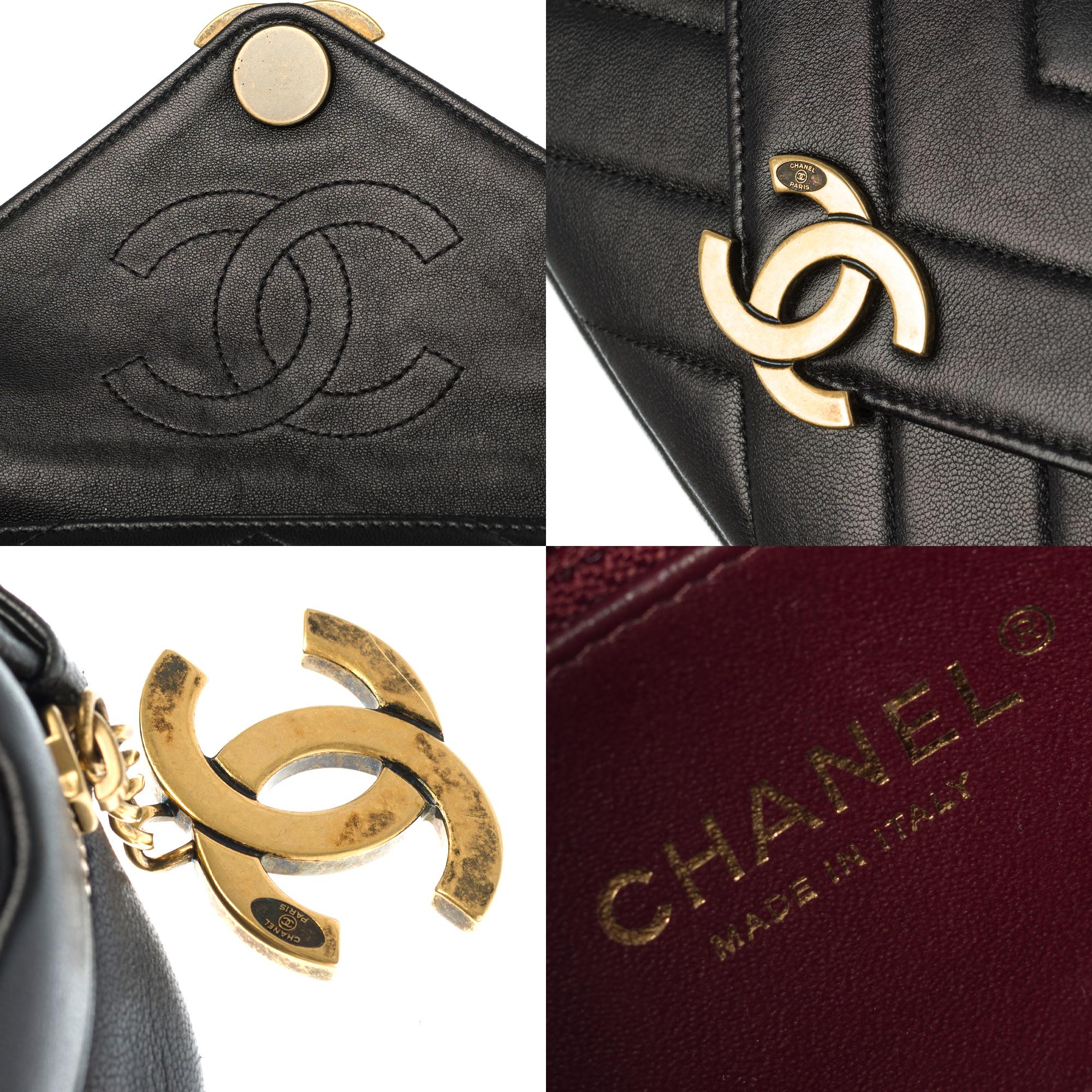 Amazing Chanel Camera shoulder bag in black herringbone leather, GHW In Excellent Condition In Paris, IDF