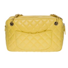 Amazing Chanel Camera shoulder bag in Yellow lime quilted leather, GHW