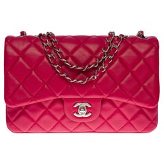 Amazing Chanel  Classic shoulder Flap bag in red quilted lambskin leather , SHW