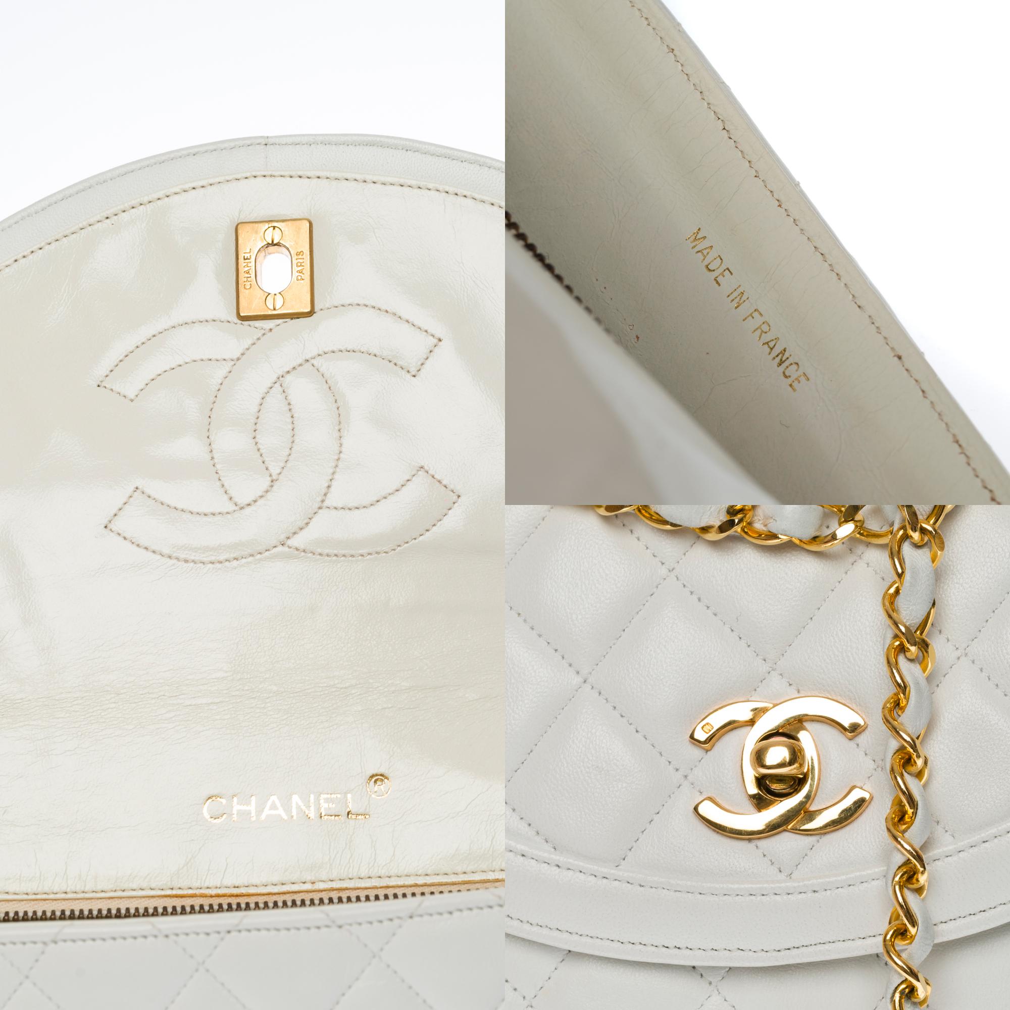 Women's Amazing Chanel Classic single Flap shoulder bag in white quilted lambskin, GHW