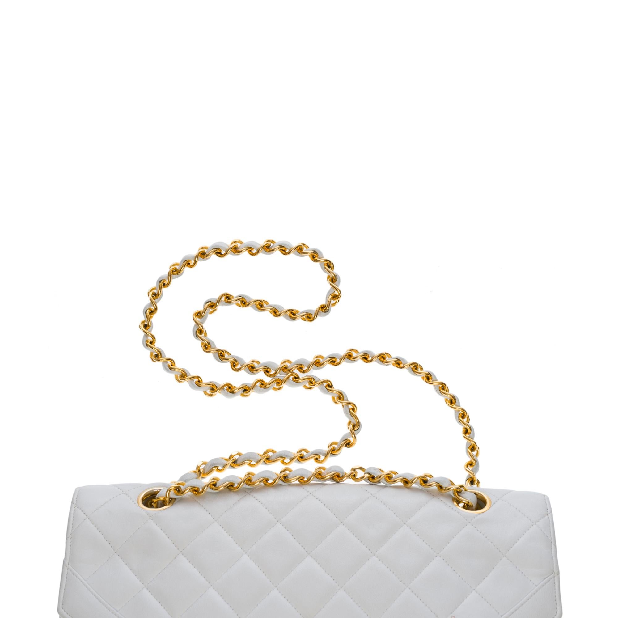 Amazing Chanel Classic single Flap shoulder bag in white quilted lambskin, GHW 2