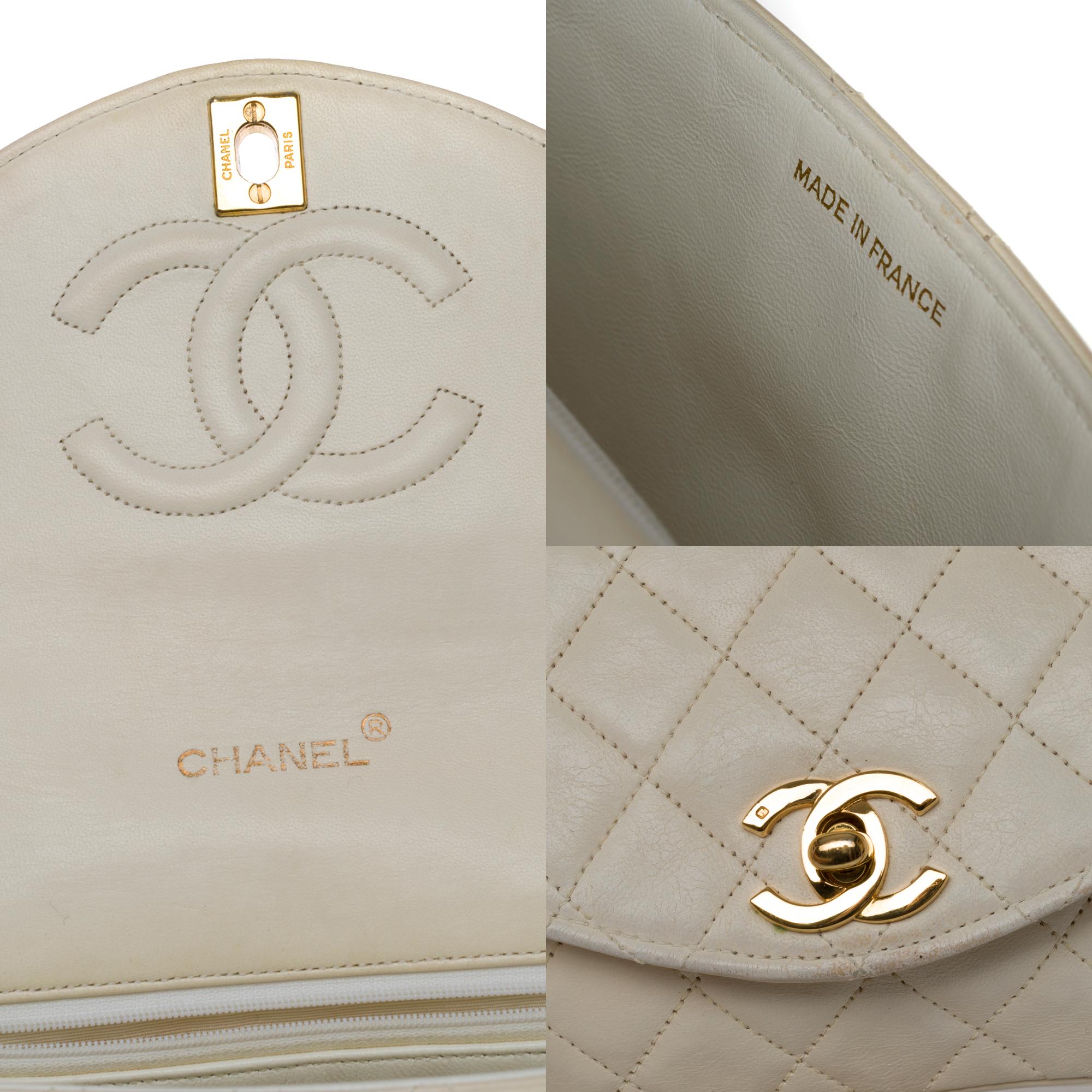 Beige Amazing Chanel Classic single shoulder Flap bag in ecru quilted lambskin, GHW