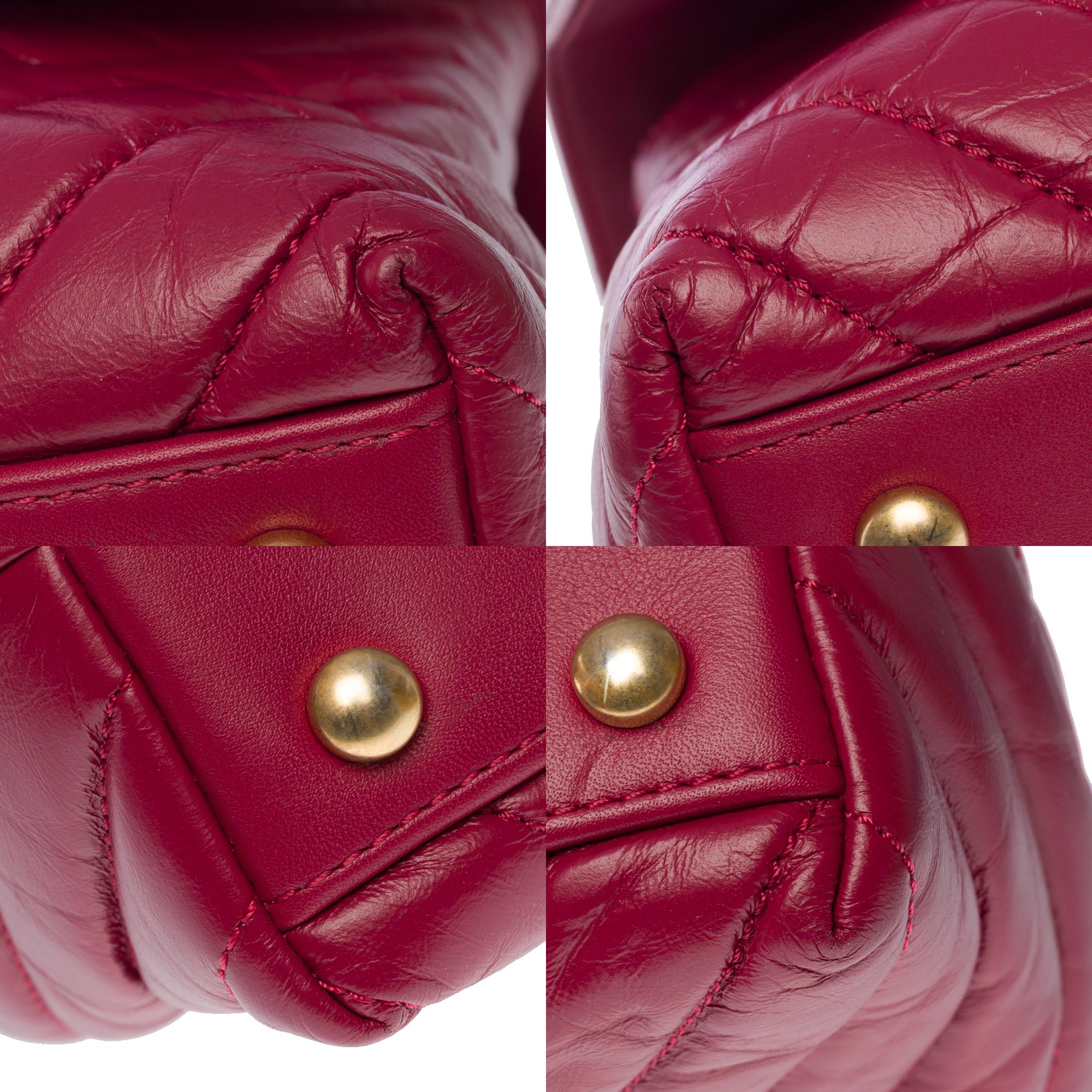 Außergewöhnliche Chanel Coco-Handtasche mit Griff aus rotem Lammfellleder, MGHW im Angebot 6