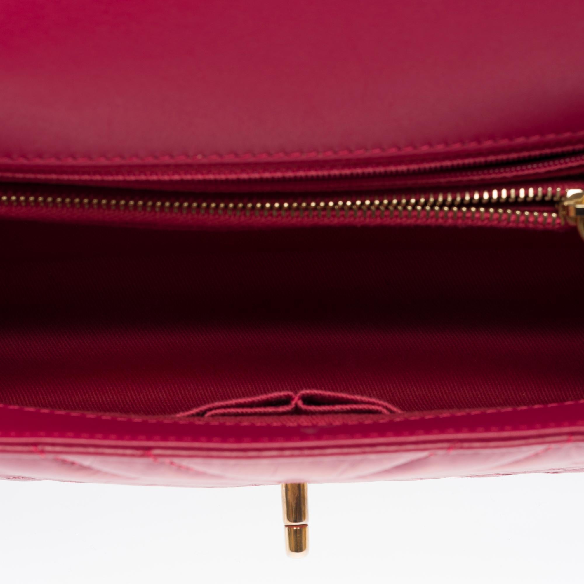 Amazing Chanel Coco handle handbag in Red lambskin leather, MGHW For Sale 4