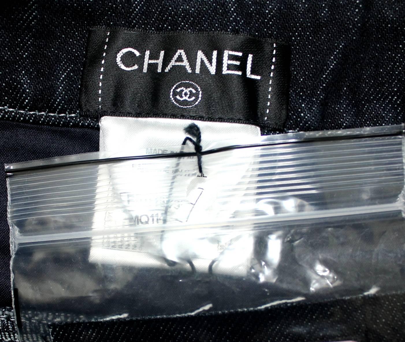 Chanel Embroidered Denim Jeans Pants Metiers d'Art Salzburg Collection In New Condition In Switzerland, CH