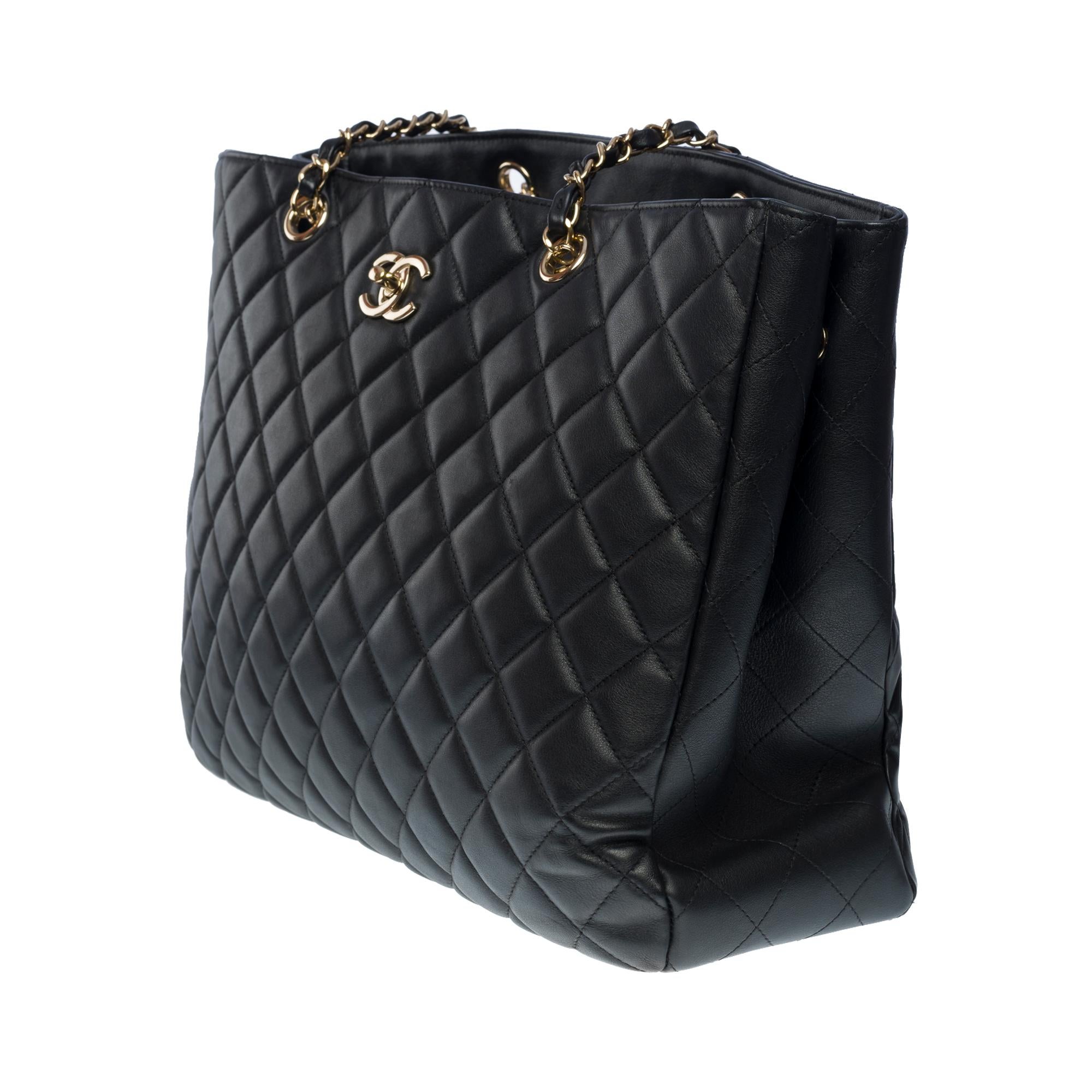 Women's Amazing Chanel Grand Shopping Tote bag in black quilted lambskin leather, SHW