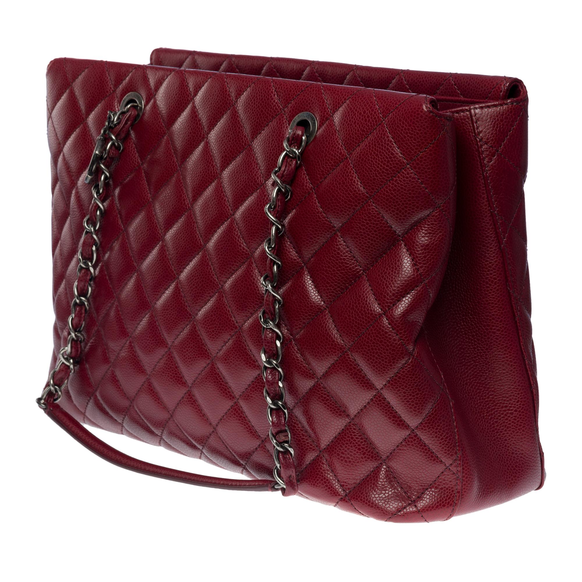 Women's Amazing Chanel Shopping Tote bag in Burgundy Caviar quilted leather, SHW