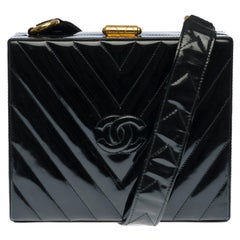 Amazing Chanel Vanity Case Bag with gold hardware