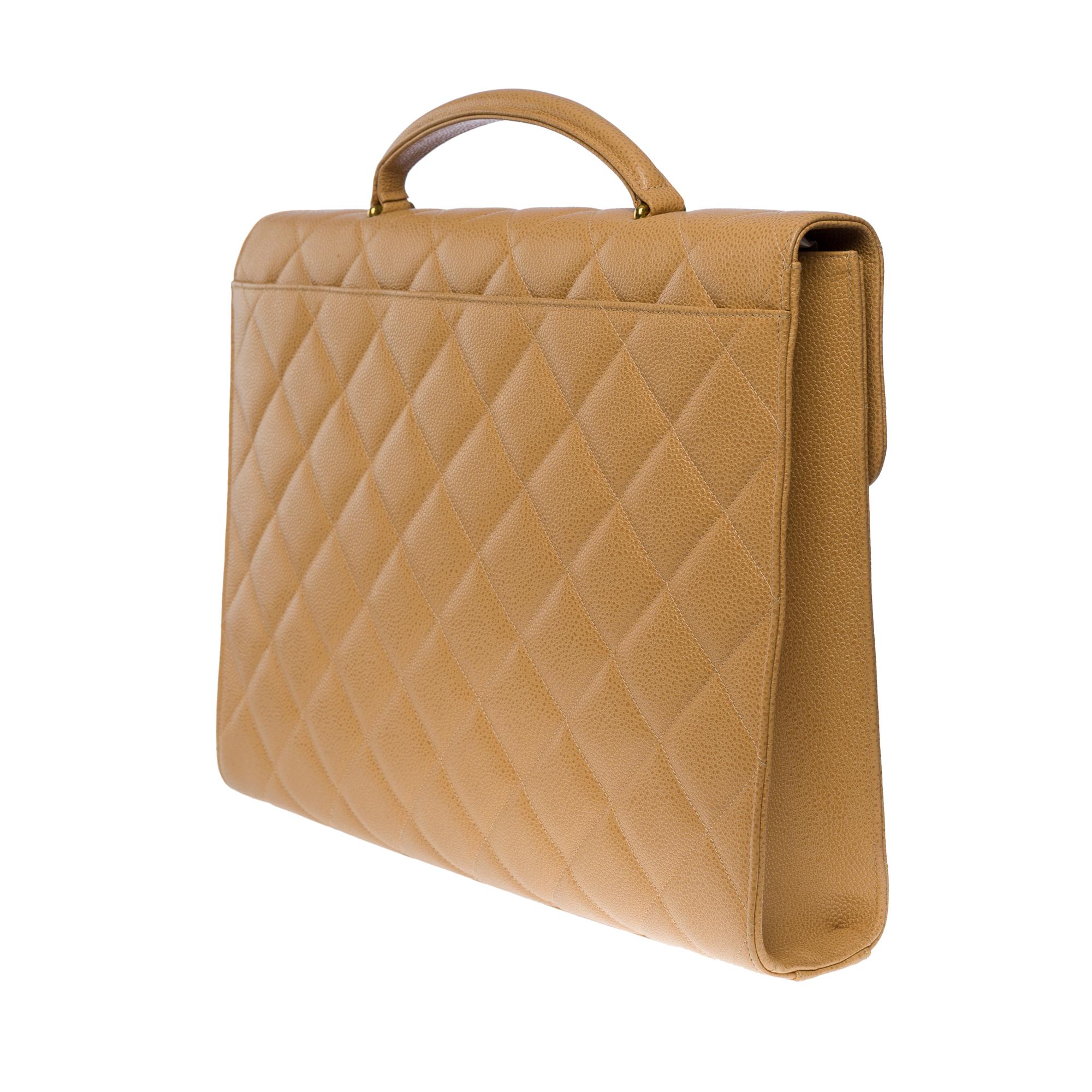 Amazing Chanel vintage Briefcase in beige caviar leather, GHW In Good Condition For Sale In Paris, IDF