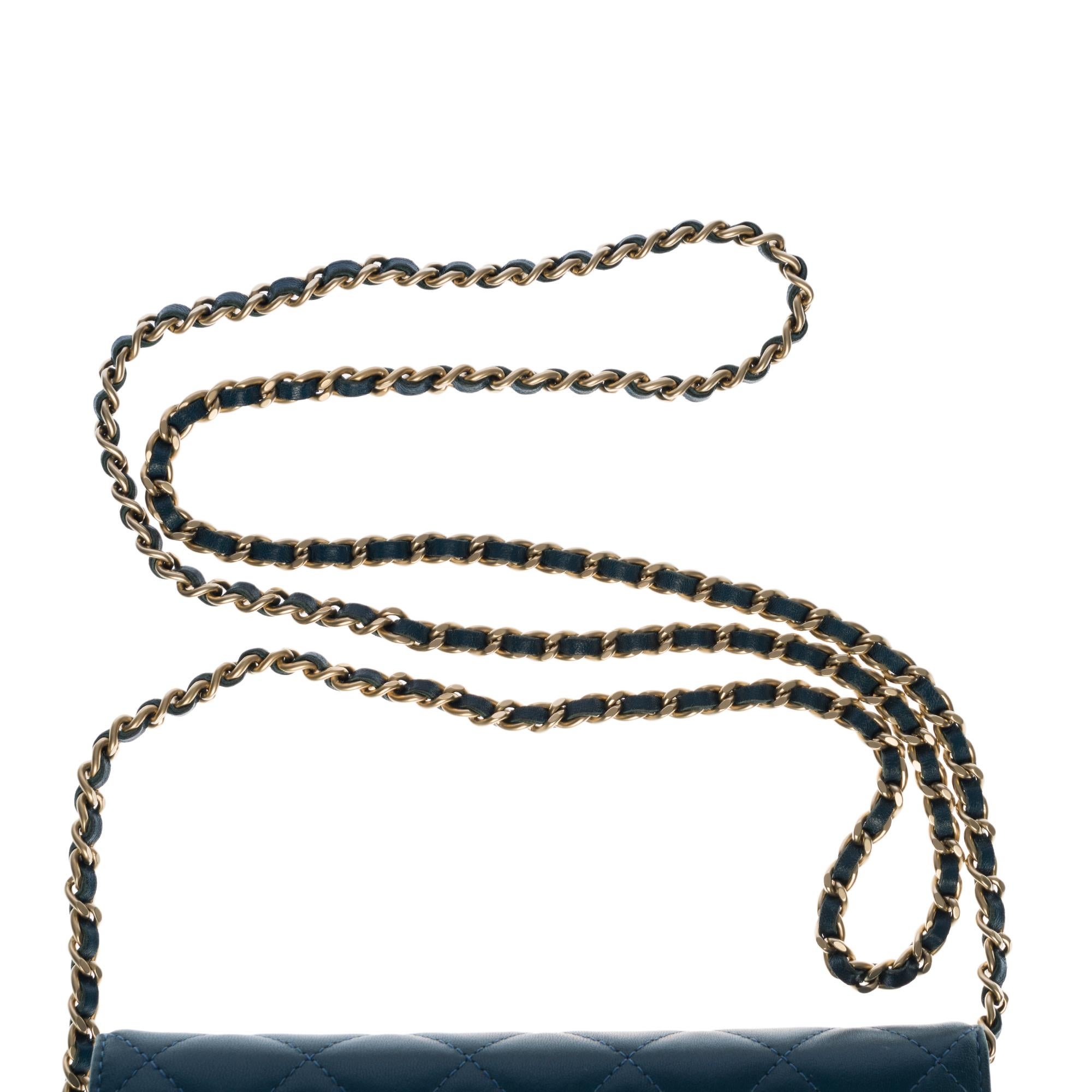 Amazing Chanel Wallet on Chain (WOC) shoulder bag in blue quilted leather, GHW 3