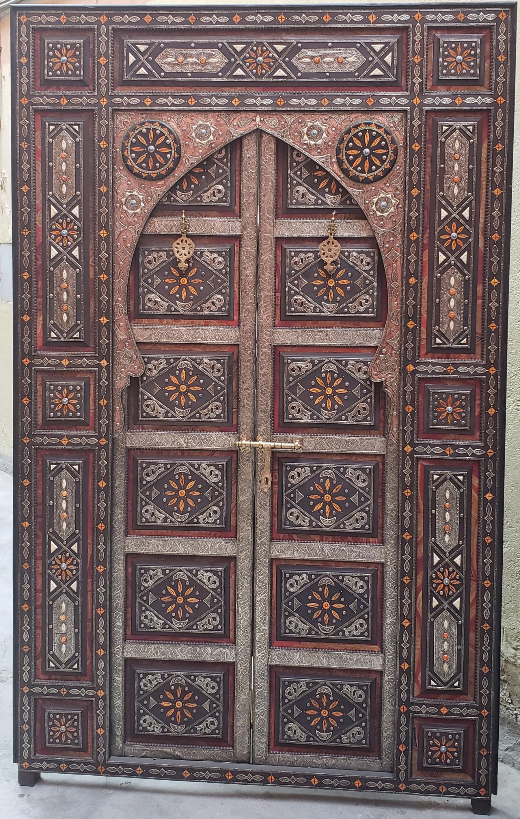 Contemporary Amazing Chefchaouen Wooden Door All Inlaid, LM24 / 2 For Sale