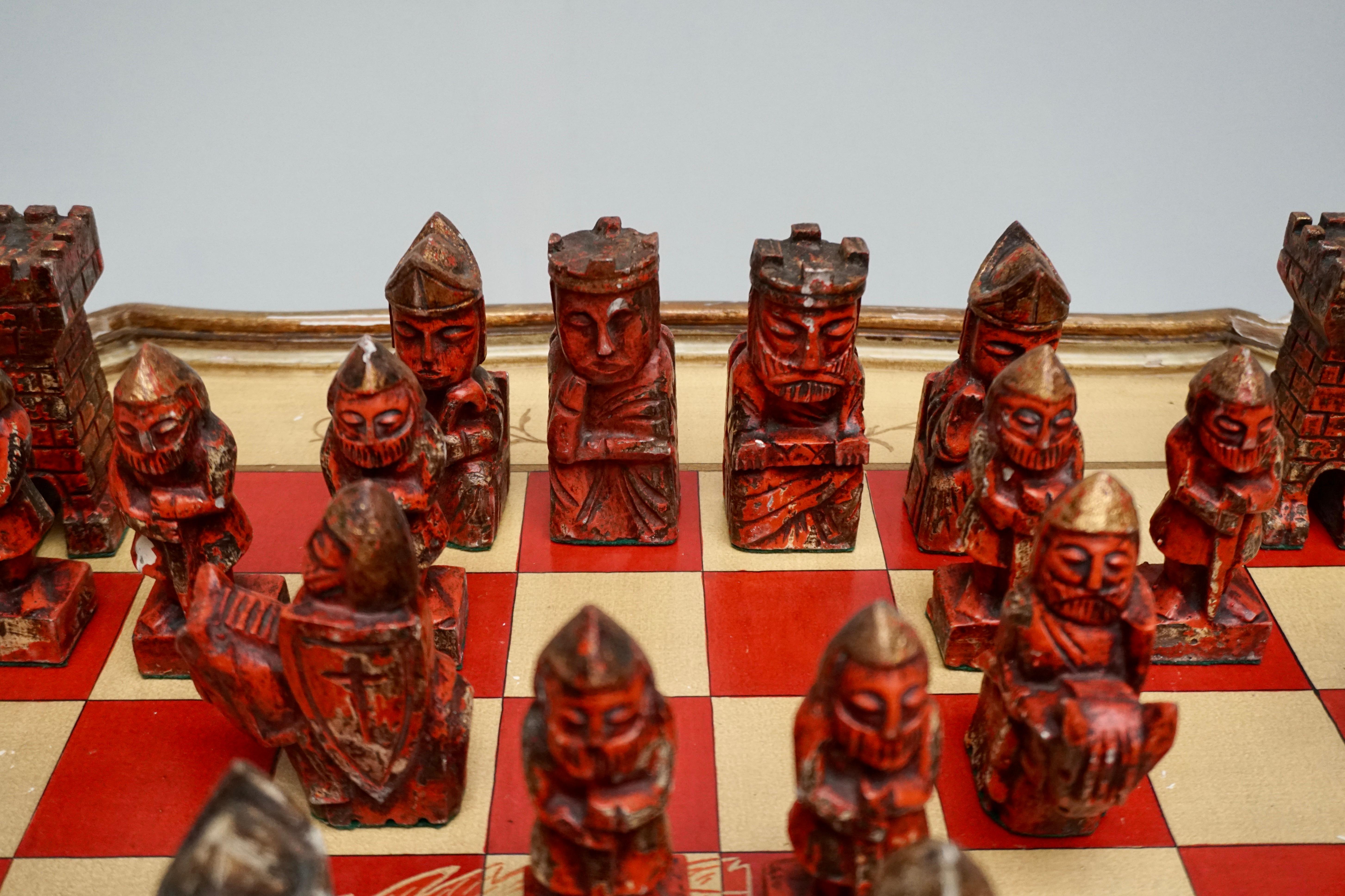 Games Chess Set of Handcrafted and Painted Wood Pieces with Table and Board In Good Condition For Sale In Antwerp, BE