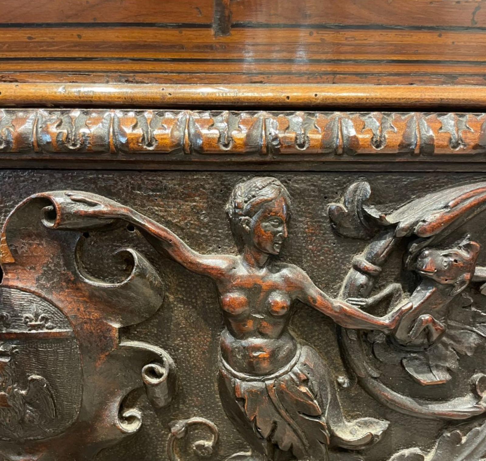 Amazing Chest, Italy, late 16th century For Sale 7