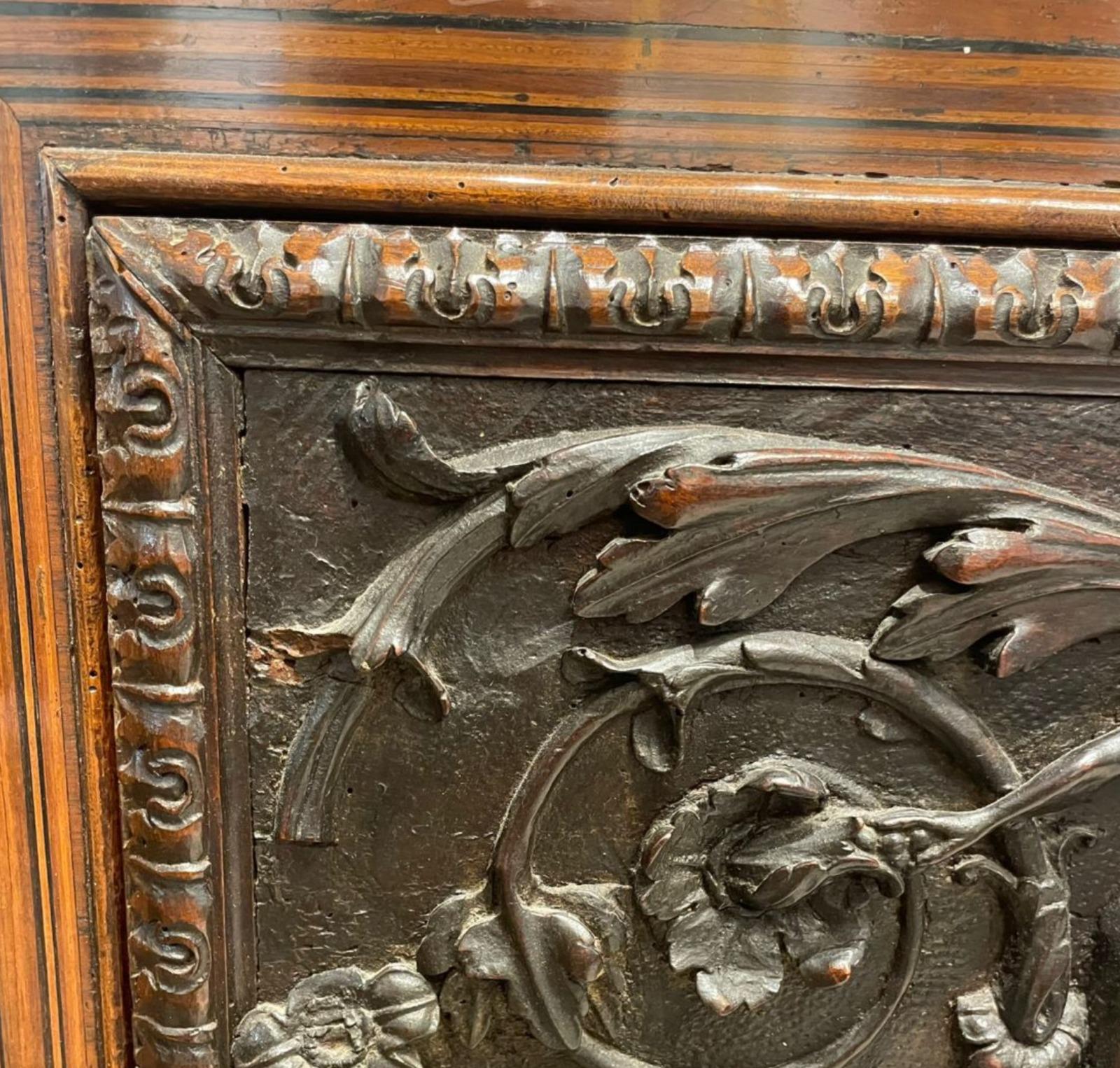Amazing Chest, Italy, late 16th century In Good Condition For Sale In Madrid, ES